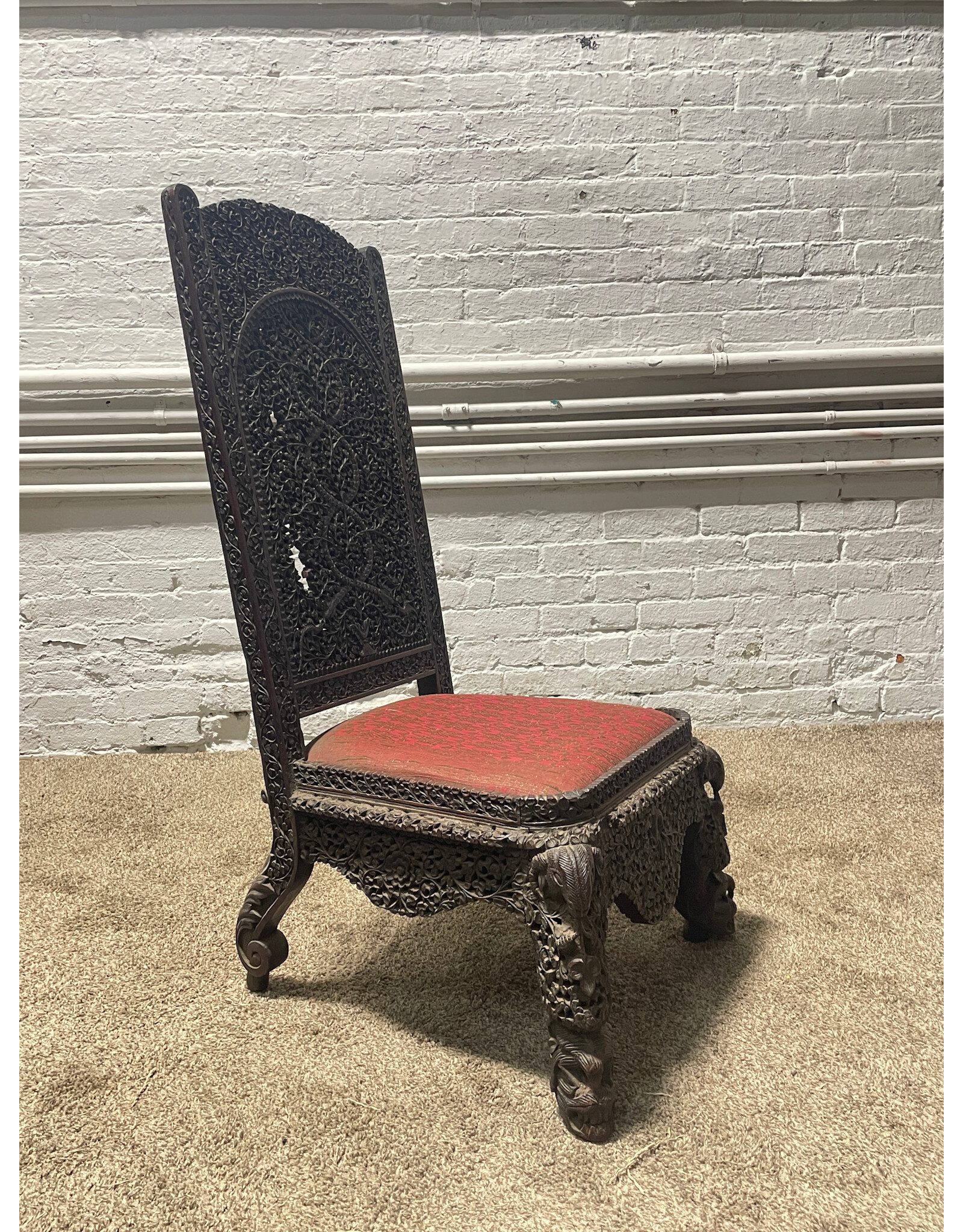 19th Century Handcarved Fret Work Teak Anglo- Indian Slipper Chair -- as is