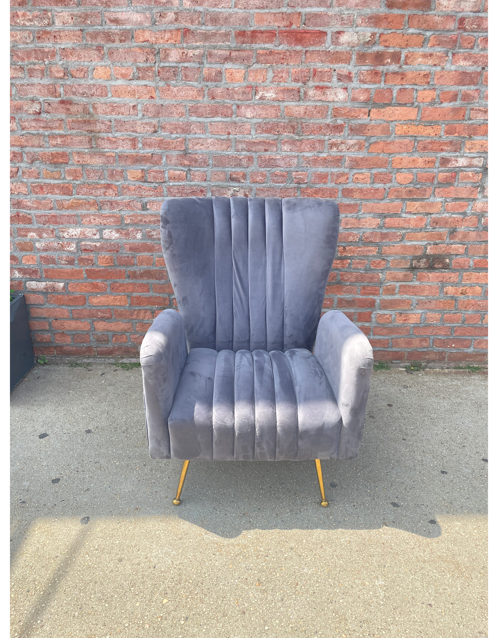 Meridian Modern Glam Living Room Arm Chair in Grey