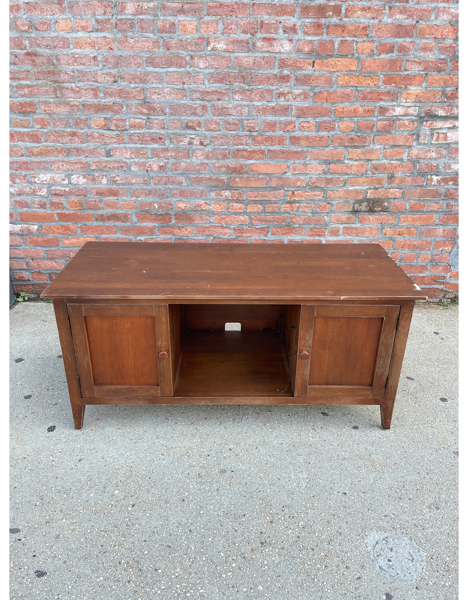 Ethan Allen Oak Tv Compartment