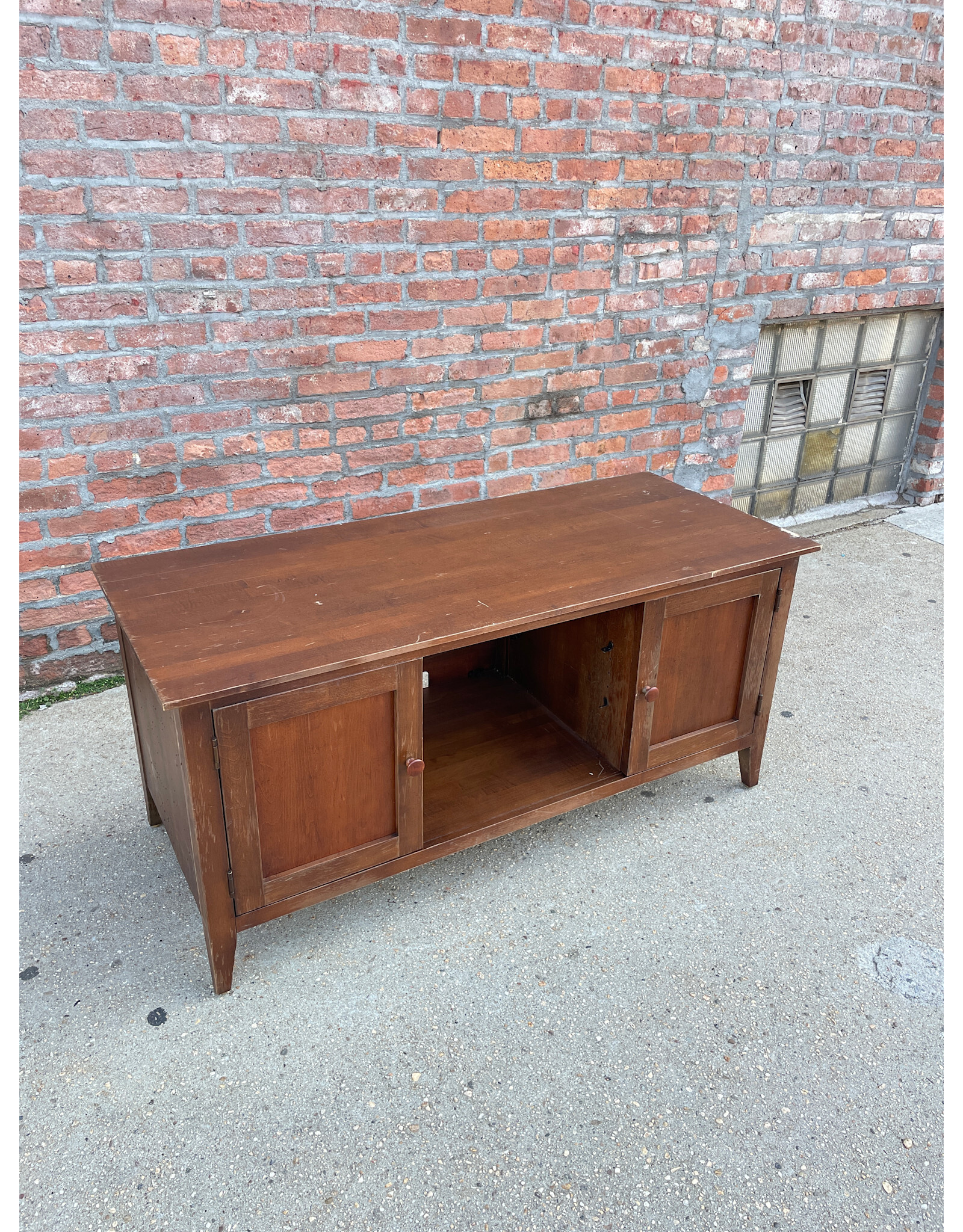 Ethan Allen Oak Tv Compartment