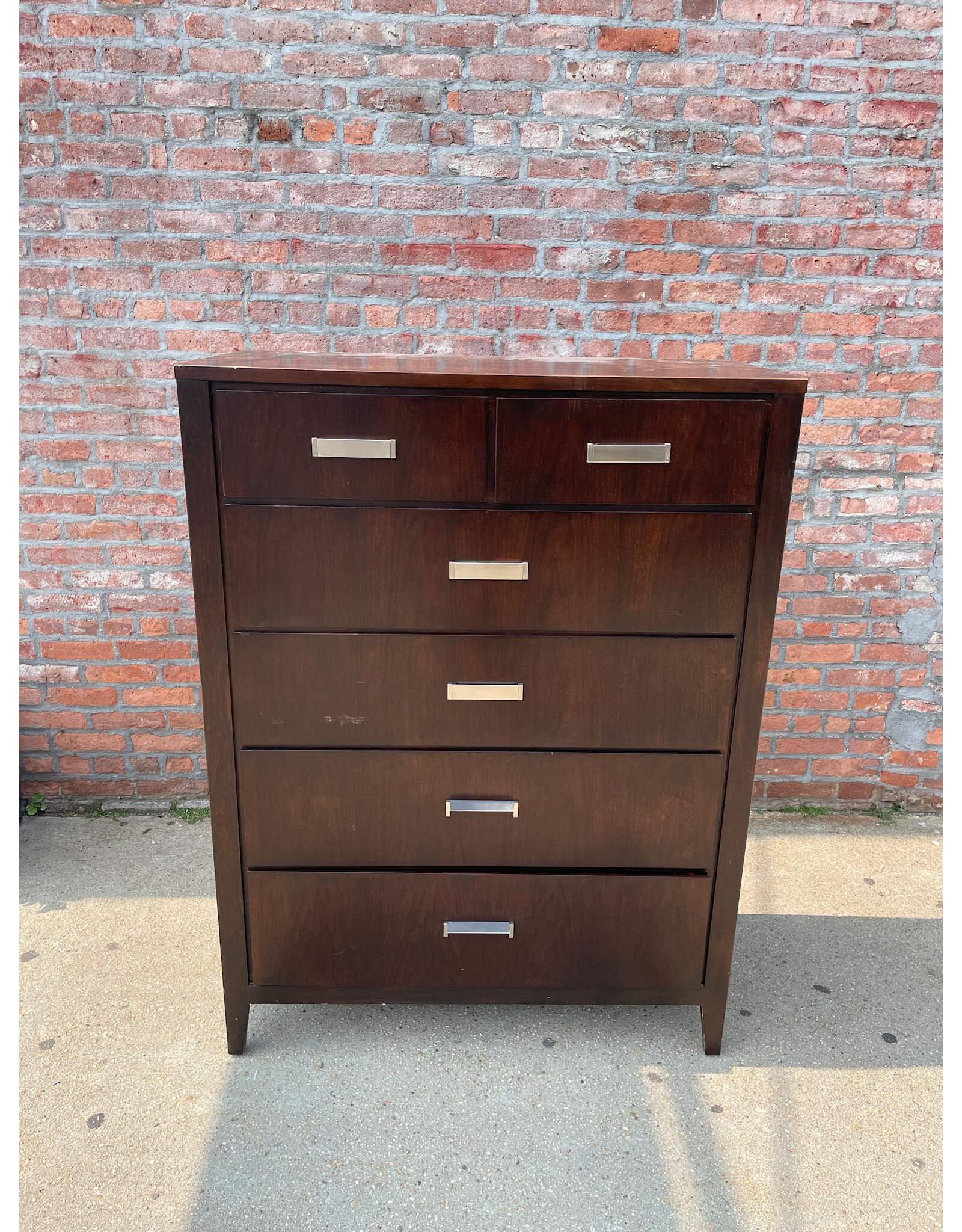 Raymour Flanagan Chest