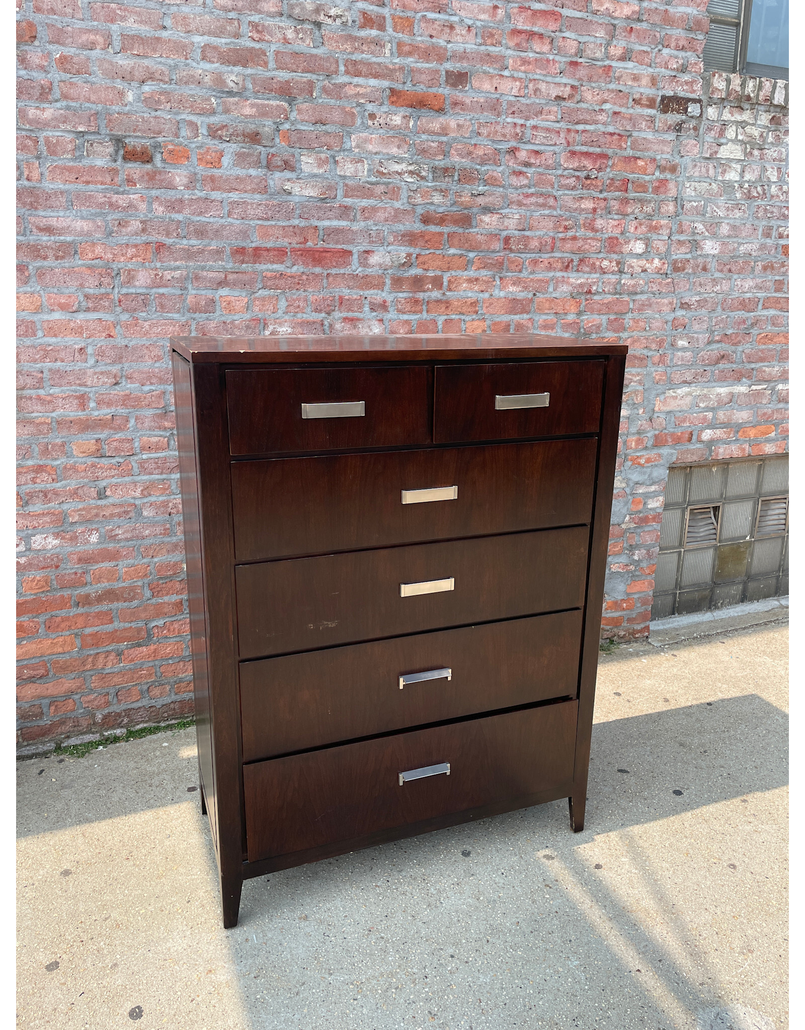 Raymour Flanagan Chest