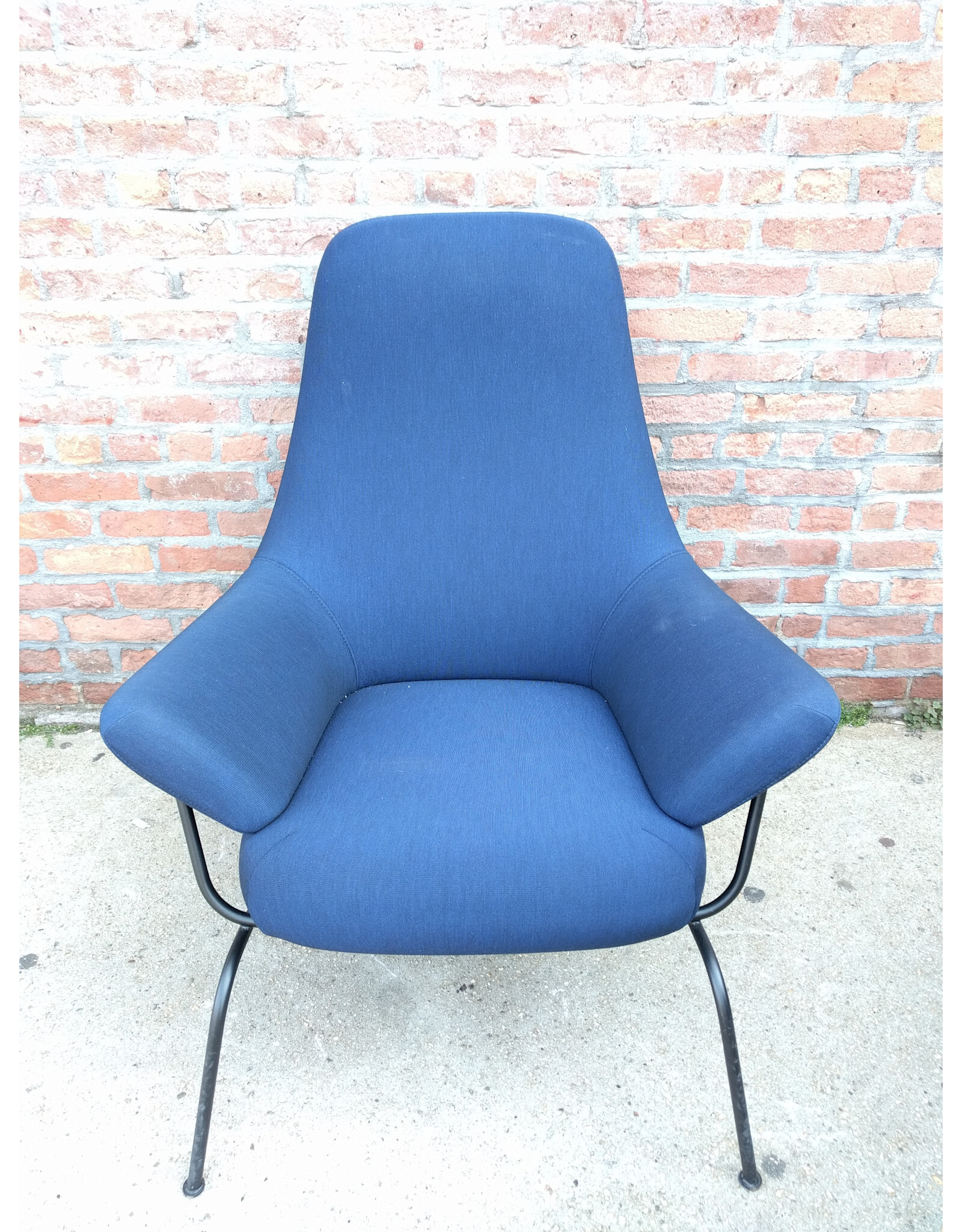 Hem Hai Lounge Chair Blue