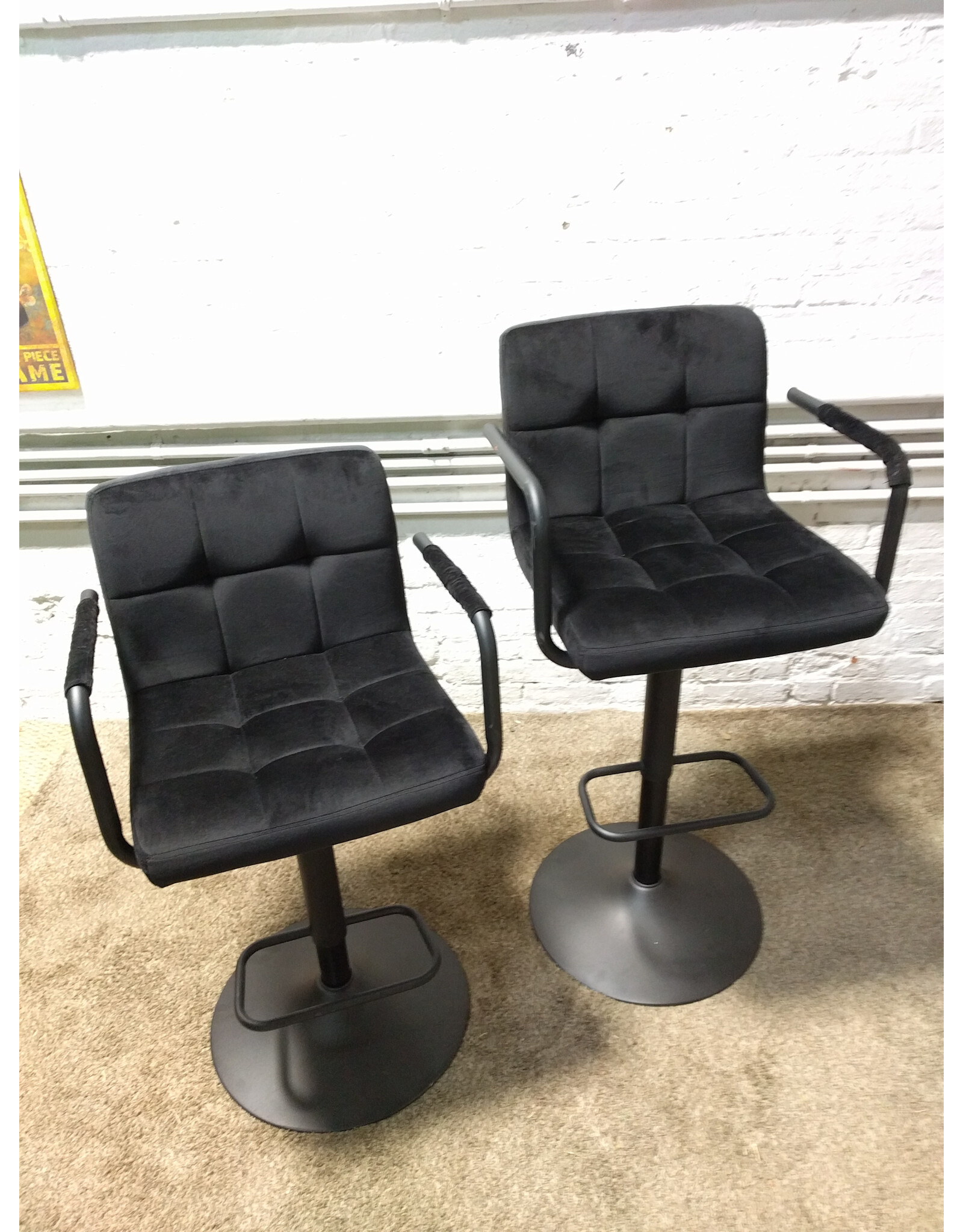 Modern Sherpa-Black Adjustable Height Swivel Bar Stool