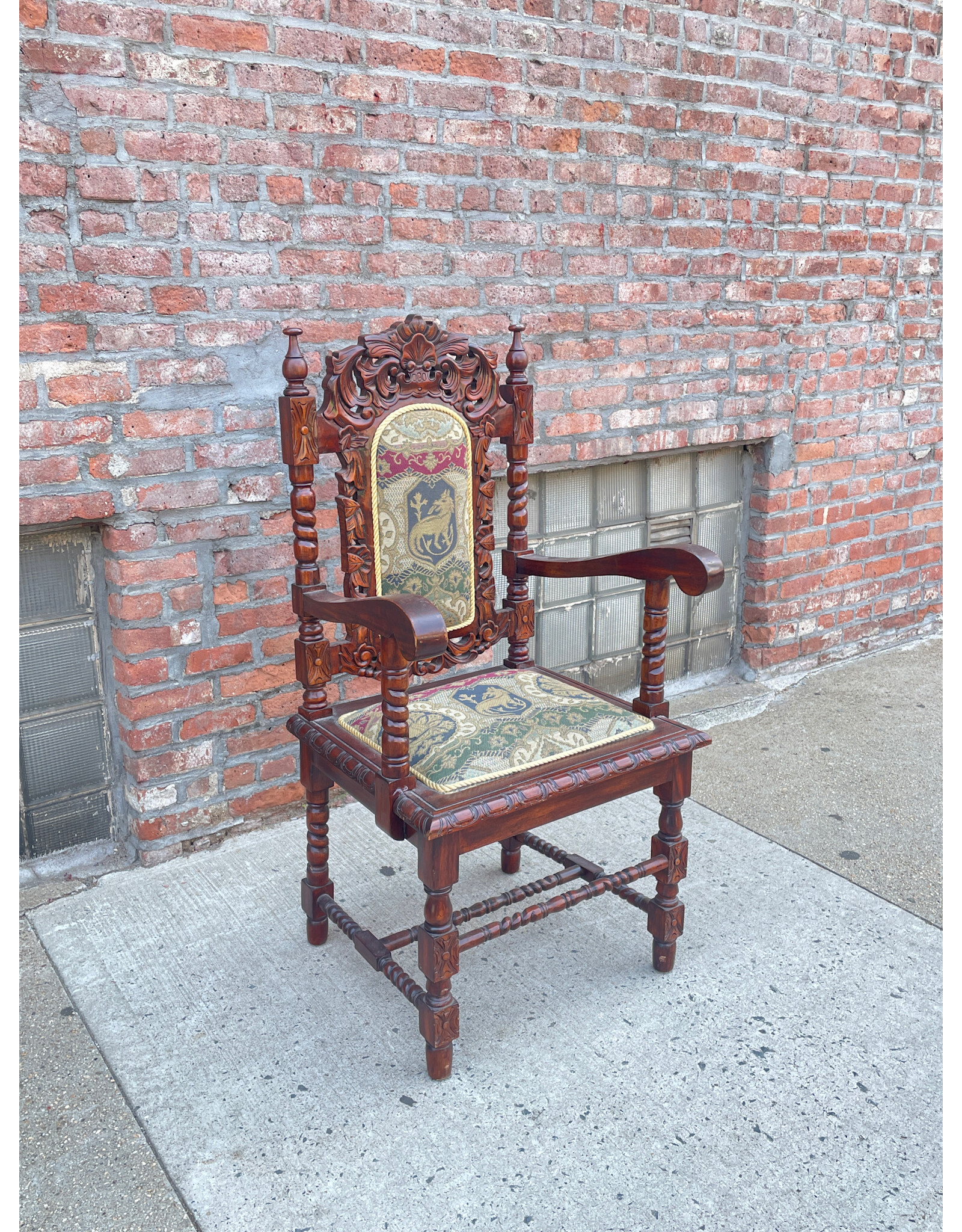 Design Toscano Charles Arm Chair