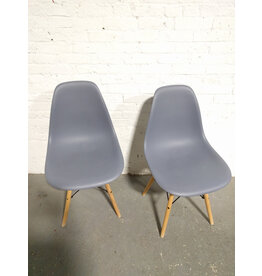 Eames Style Plastic Dining Chair