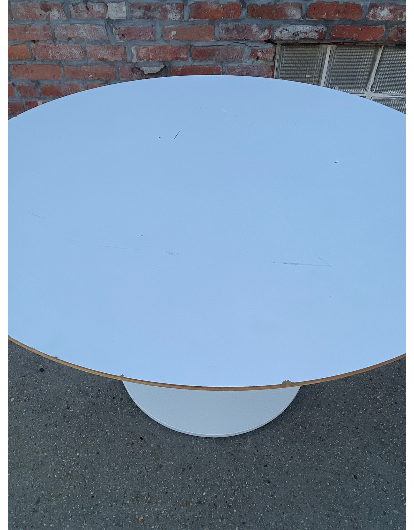 IKEA Billsta Round Dining Table