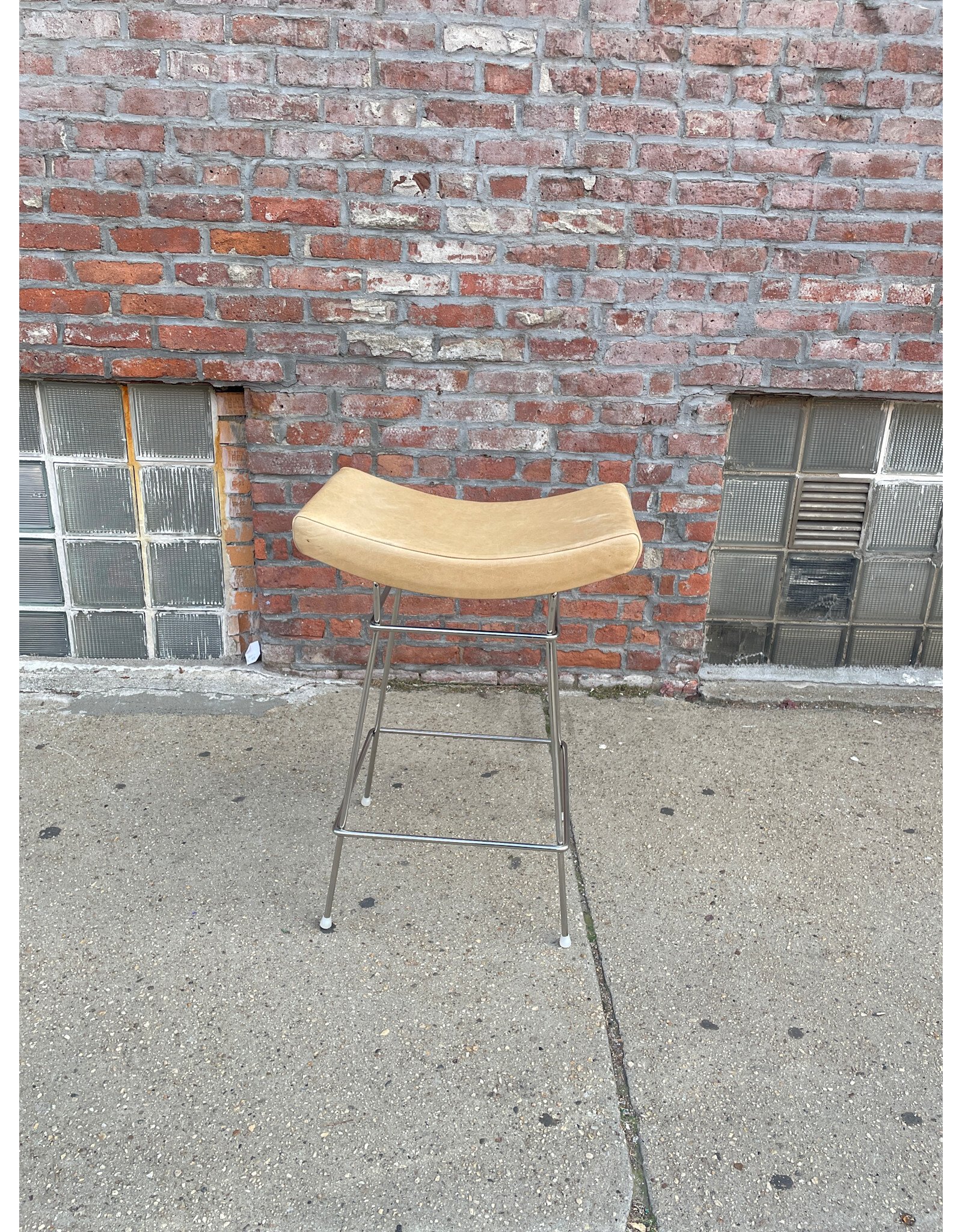 Bienal Bar Stool by Fernando Jaeger