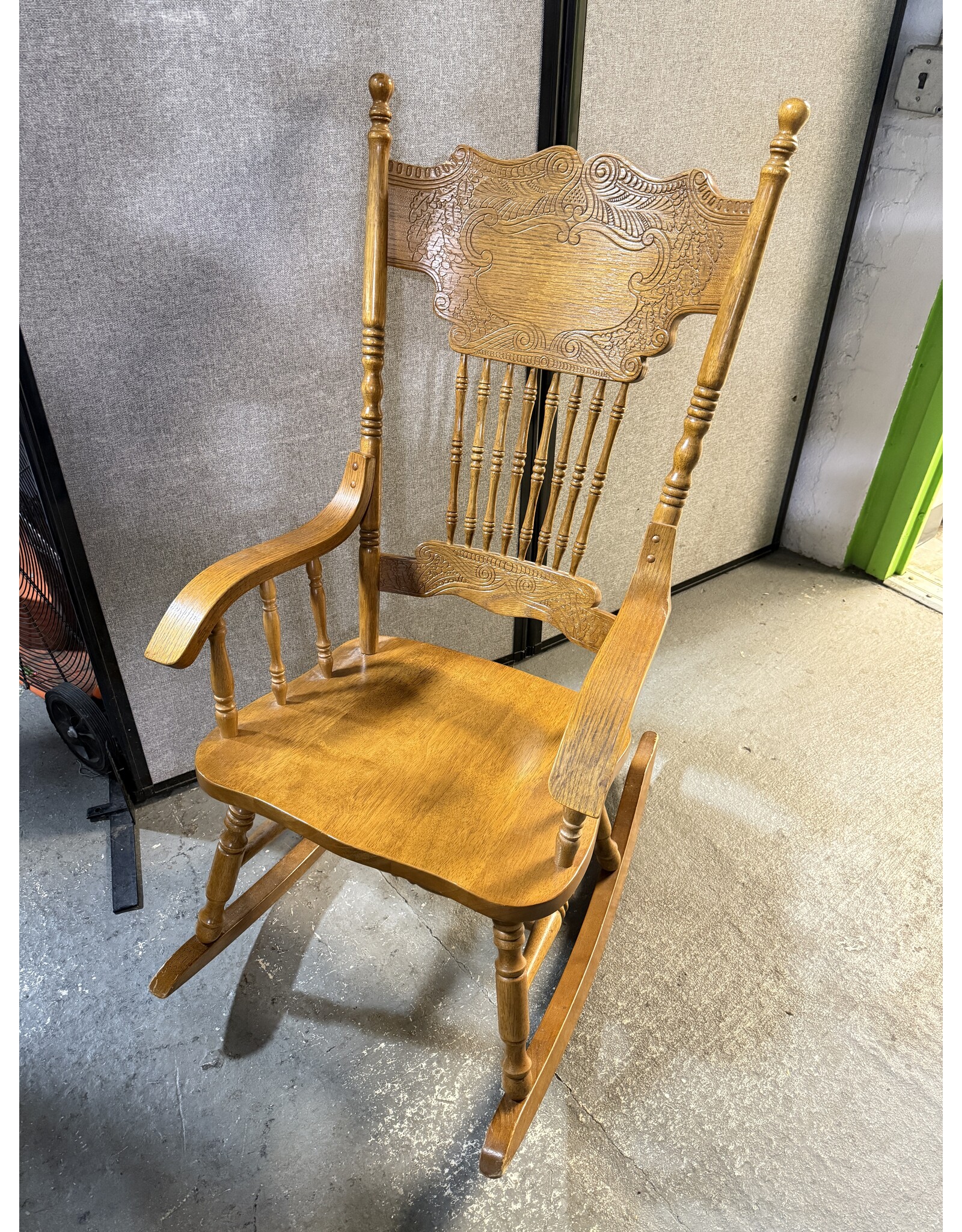 Country Oak Rocking Chair