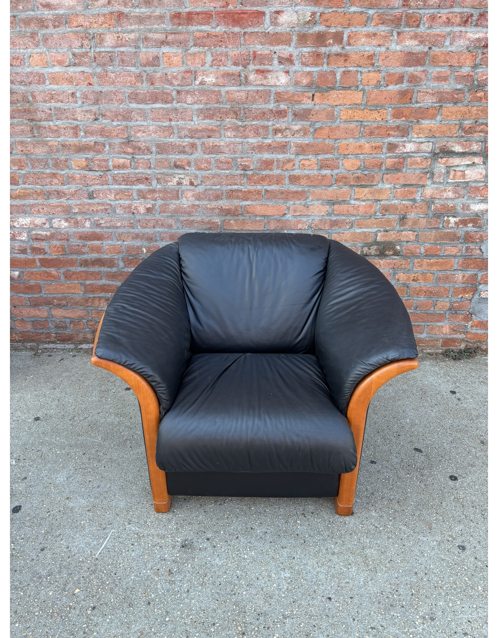 Ekornes Manhattan Chair