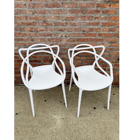 Modern Entangled Molded Plastic Dining Chair