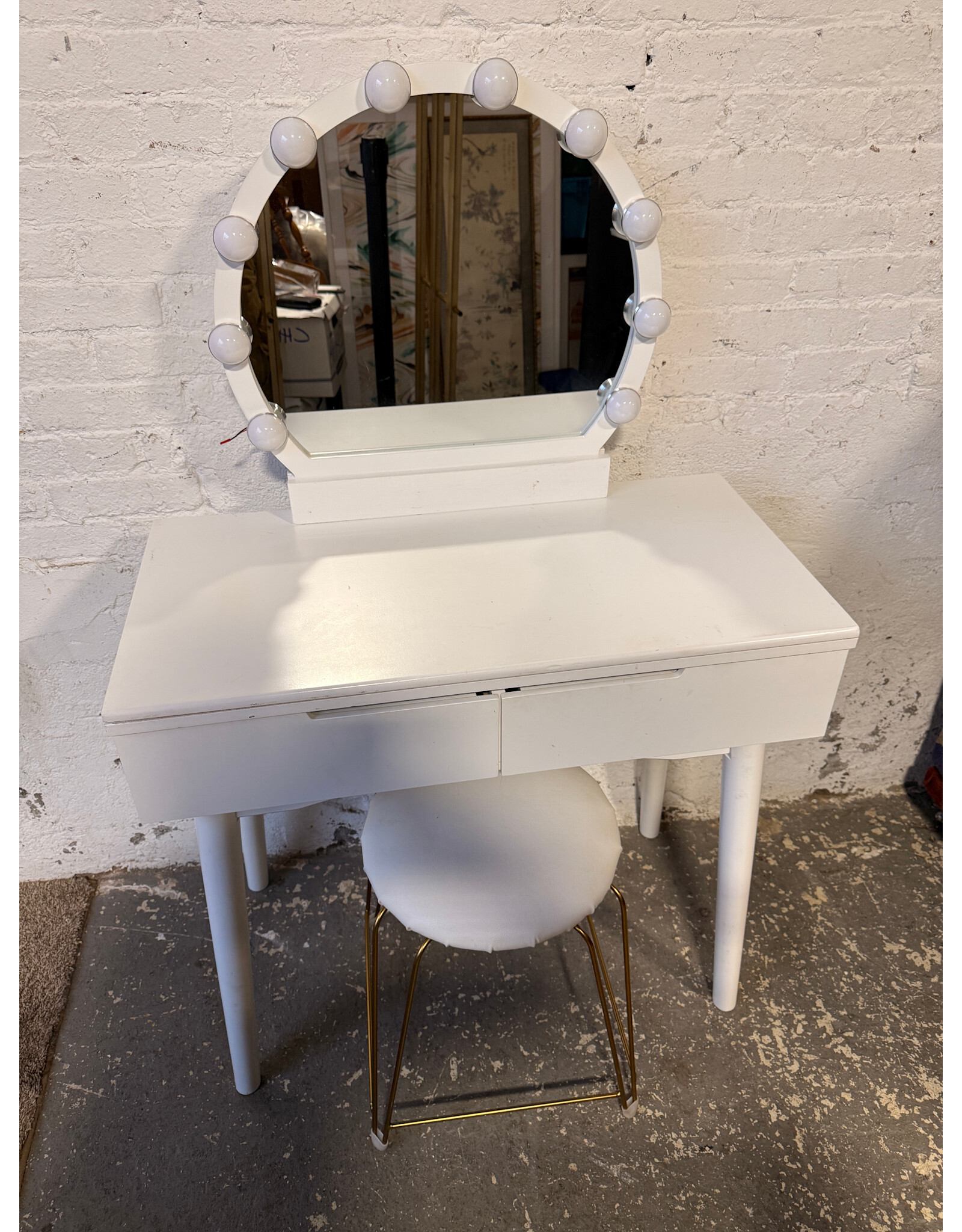 LED Makeup Vanity with Stool