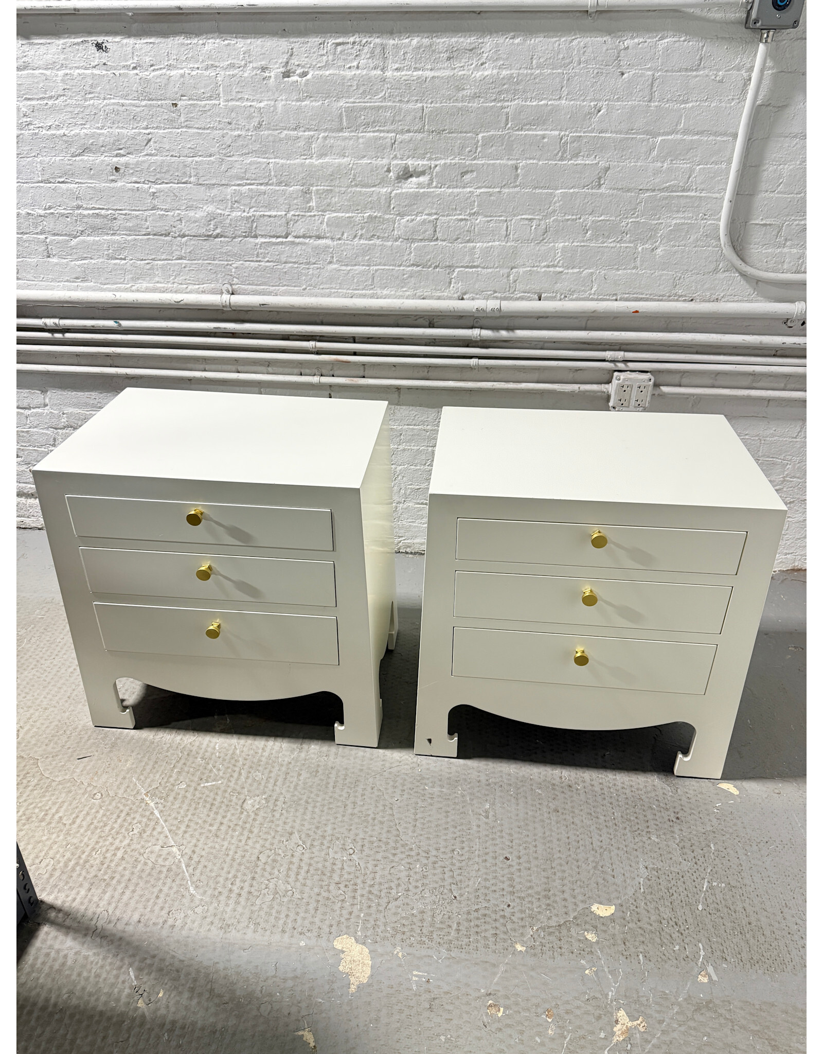 Jacqui Modern 3-Drawer Nightstand