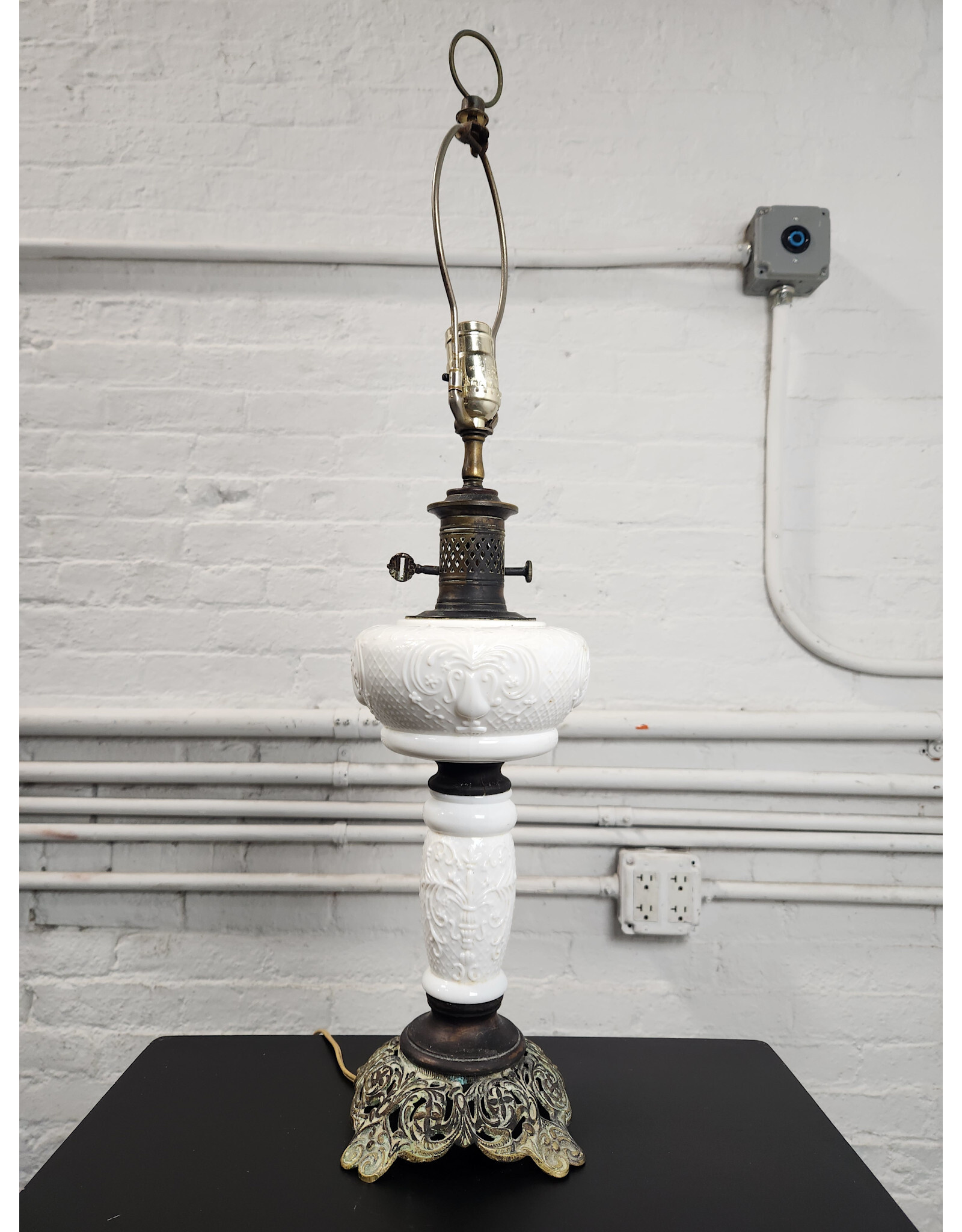 Vintage Milk Glass Table Lamp