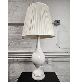 Vintage White Table Lamp
