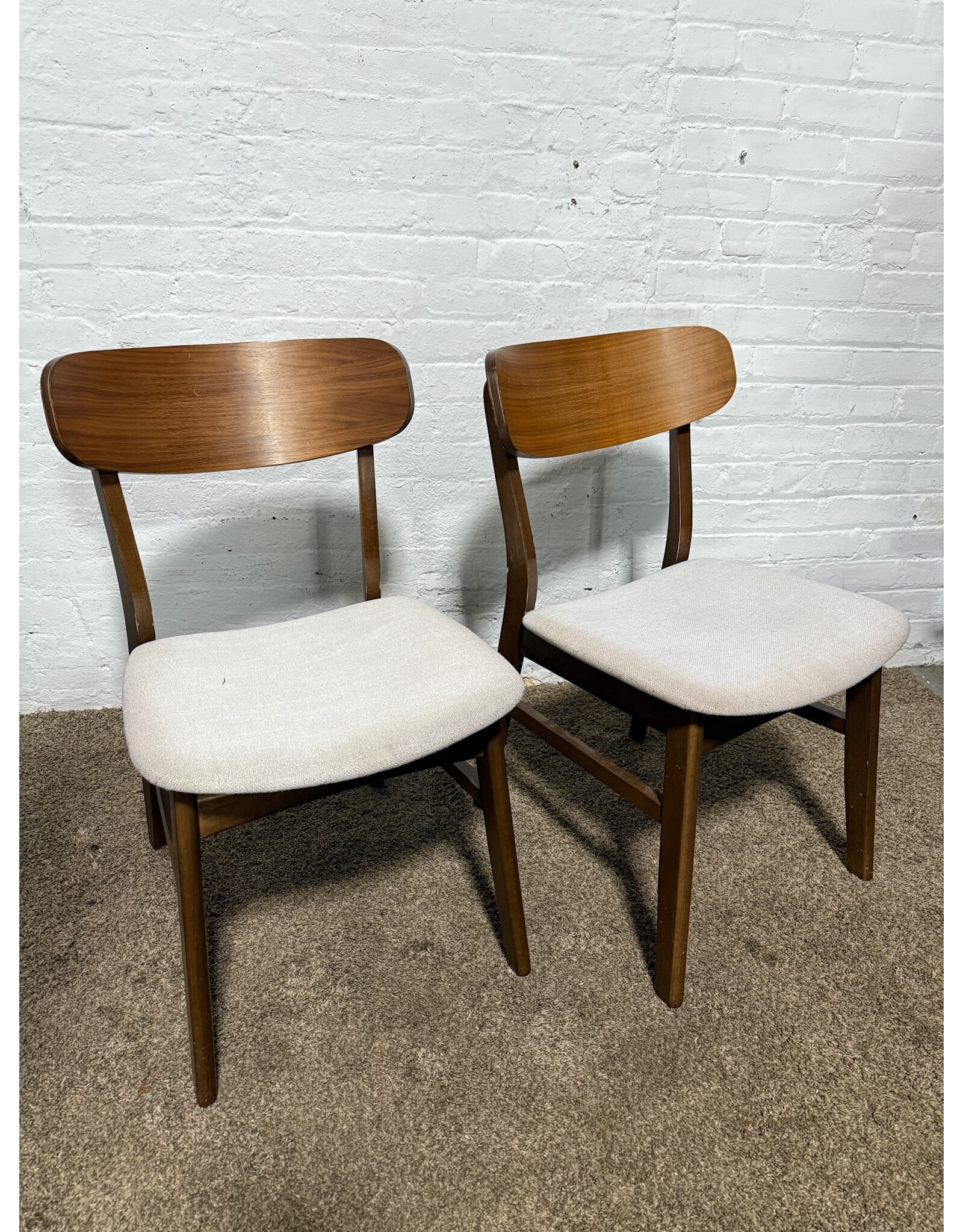 Mid-Century Modern Style Dining Chair