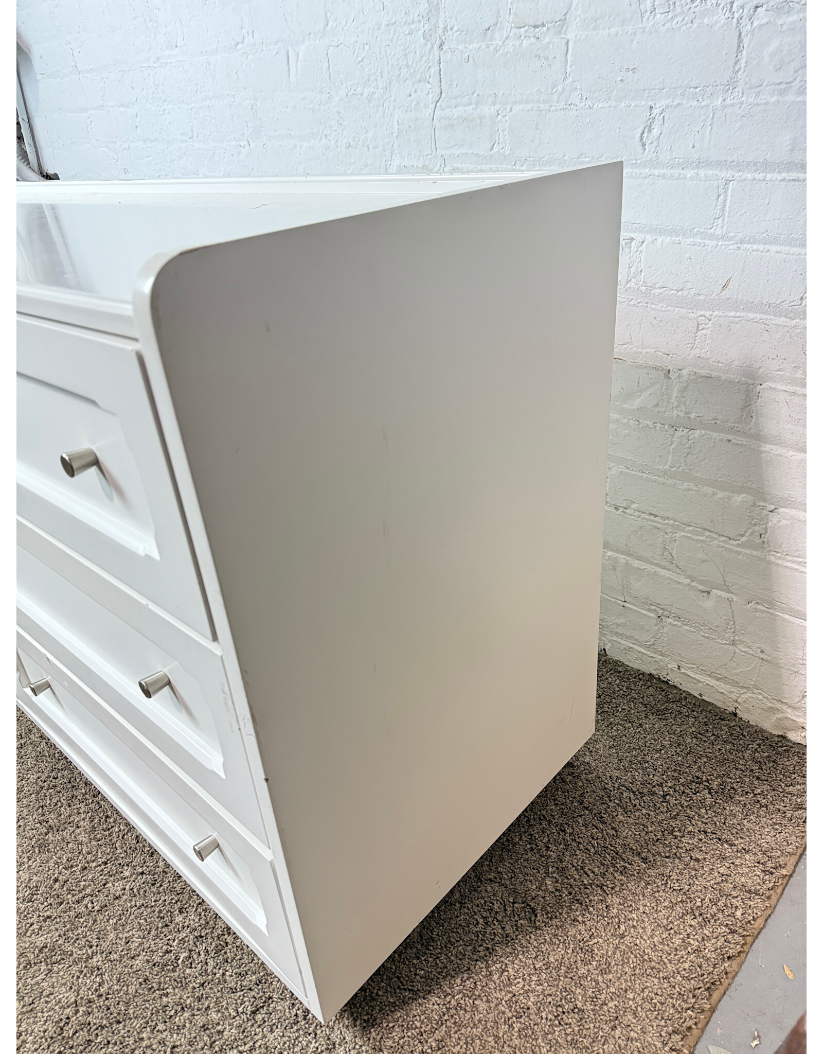 Modern White Wood 6-Drawer Dresser