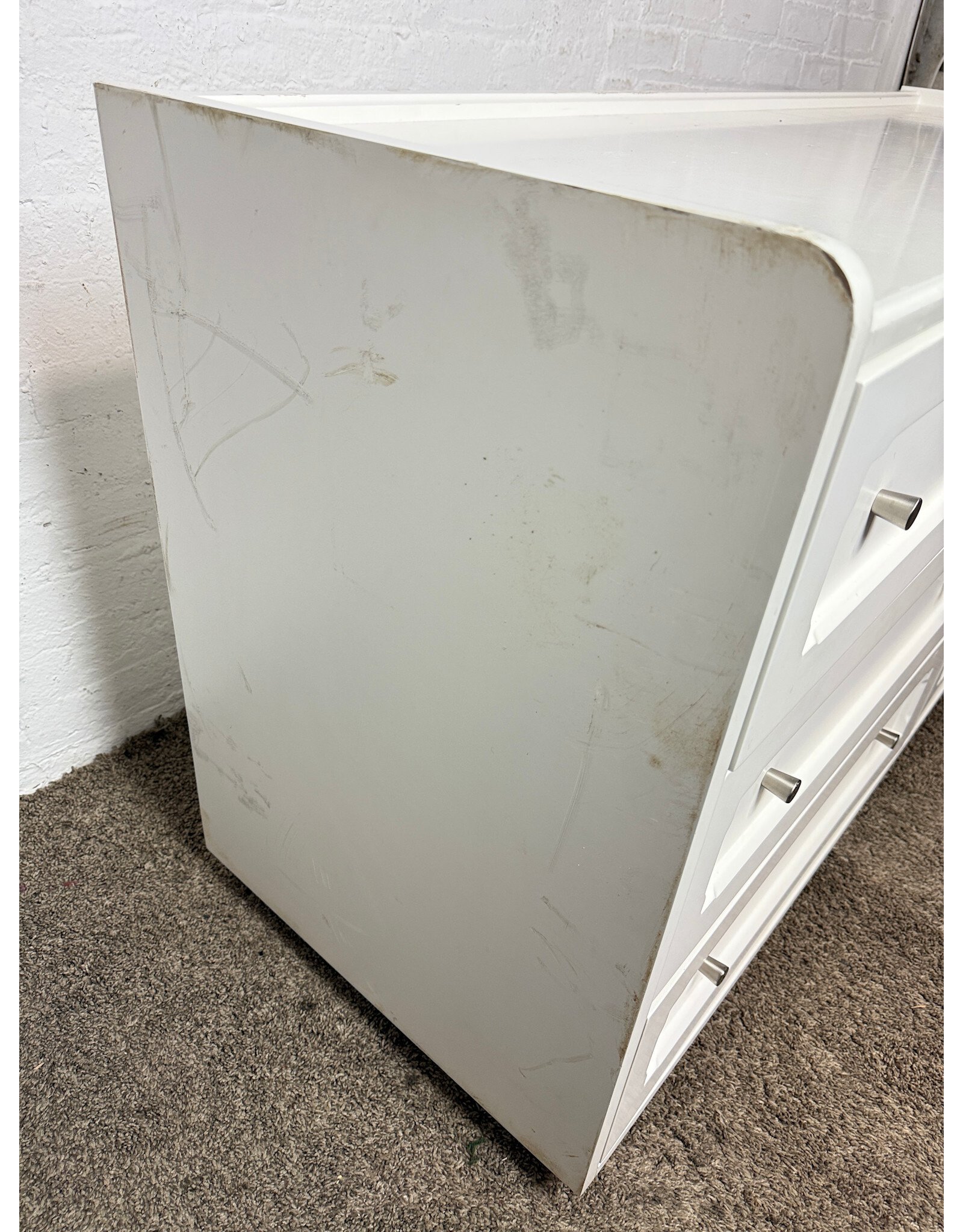Modern White Wood 6-Drawer Dresser