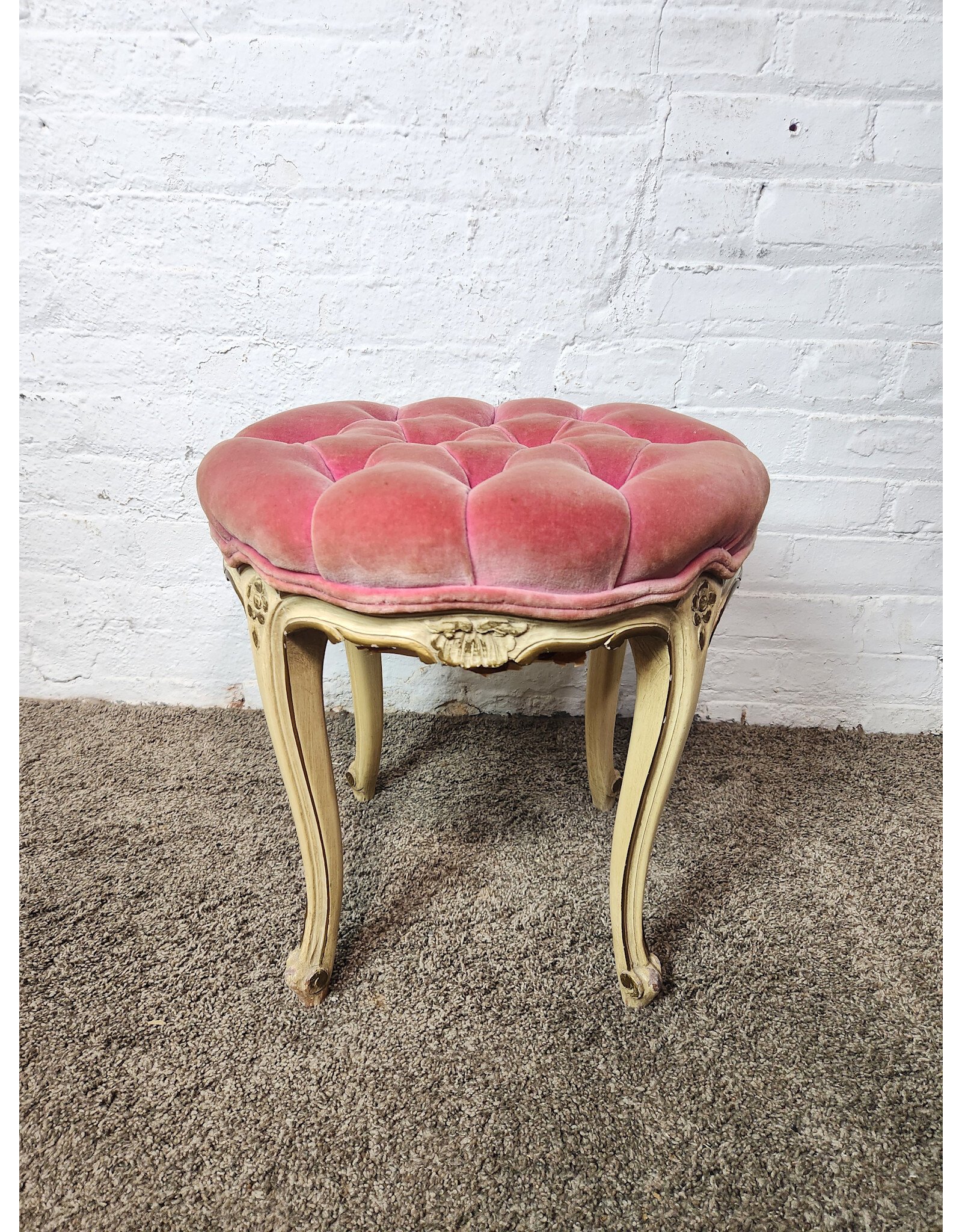 Vintage Louis XV Pink Velvet Tufted Ottoman