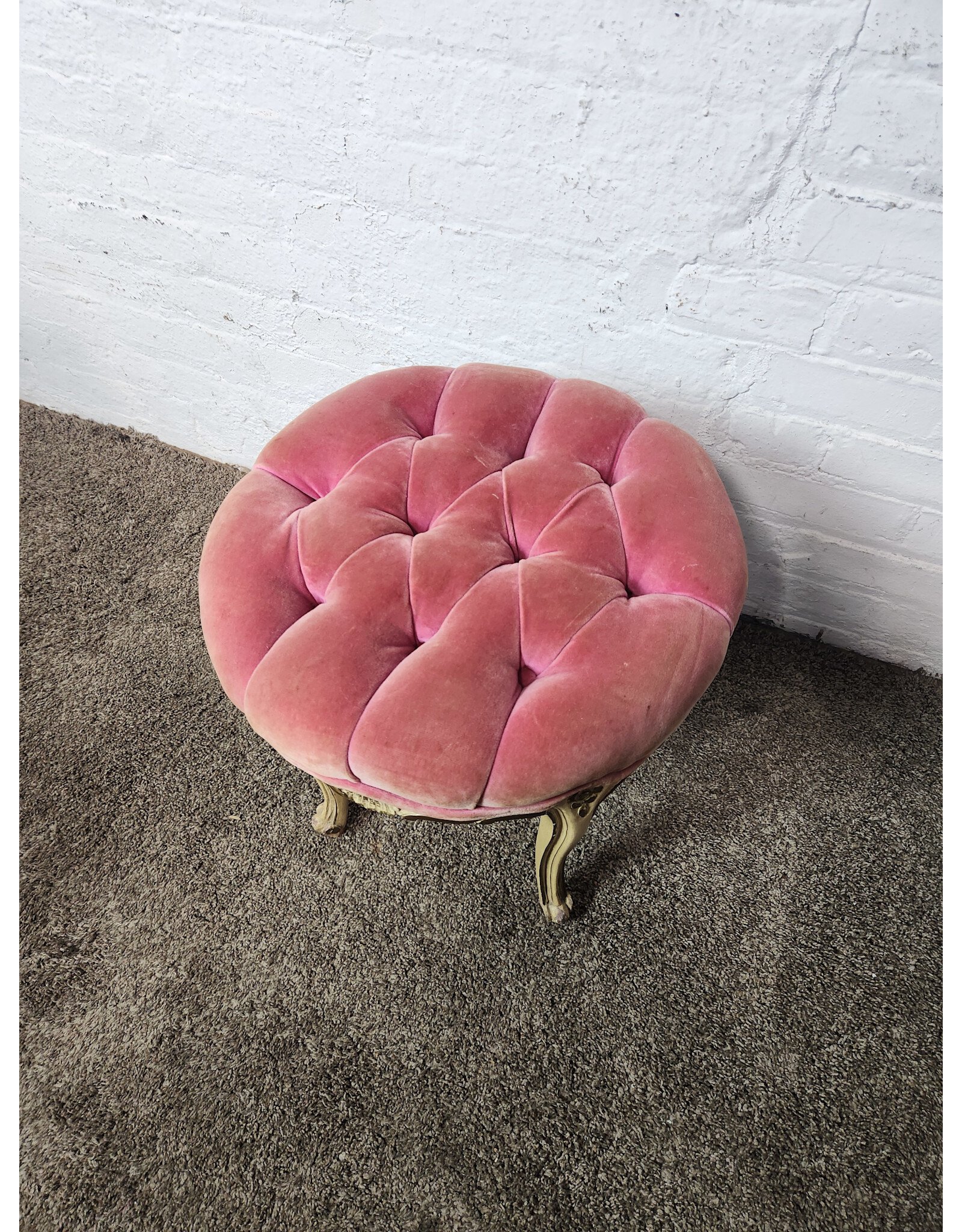 Vintage Louis XV Pink Velvet Tufted Ottoman