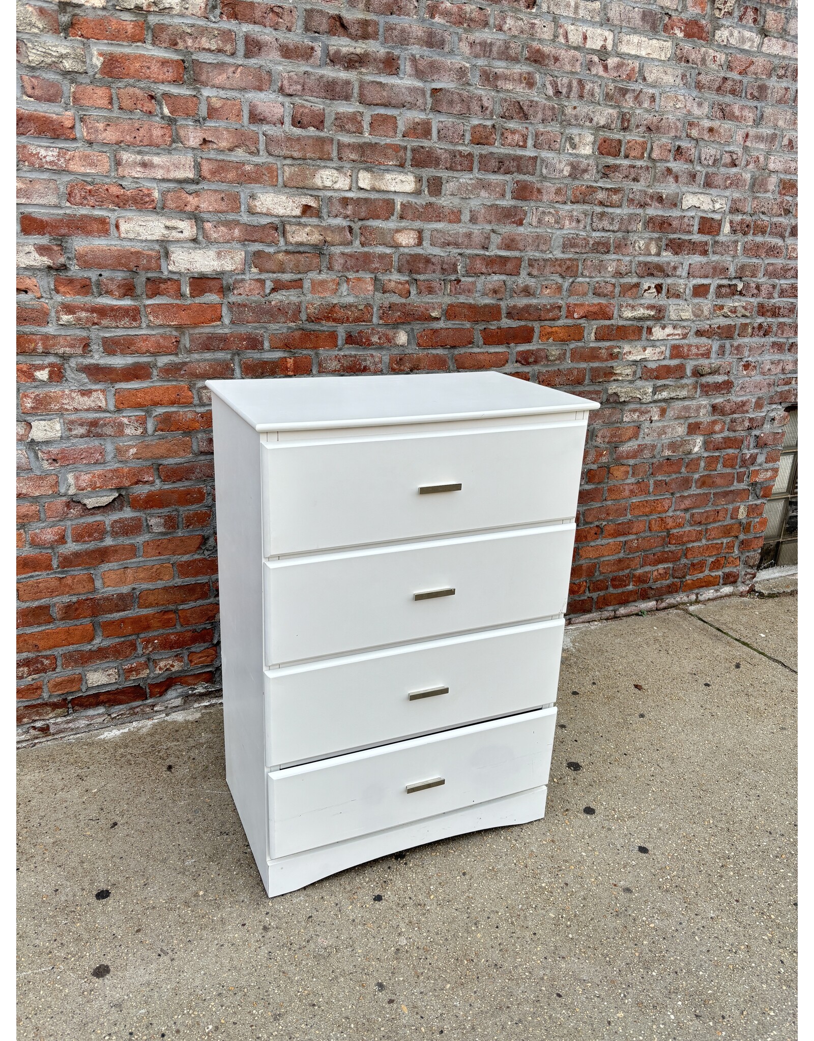 Ramsey White Style Dresser