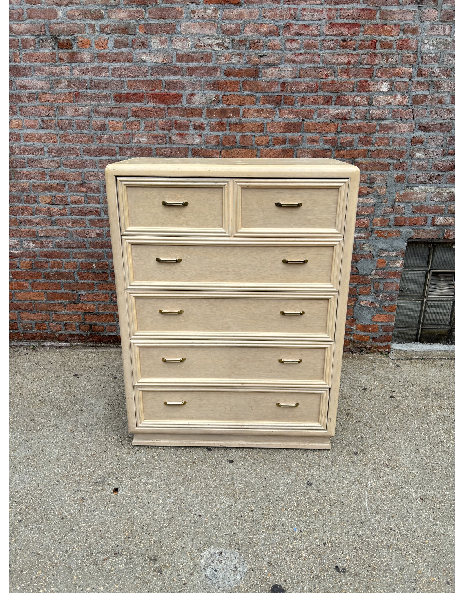 Thomasville Whitewashed Oak Post-Modern Chest of Drawers