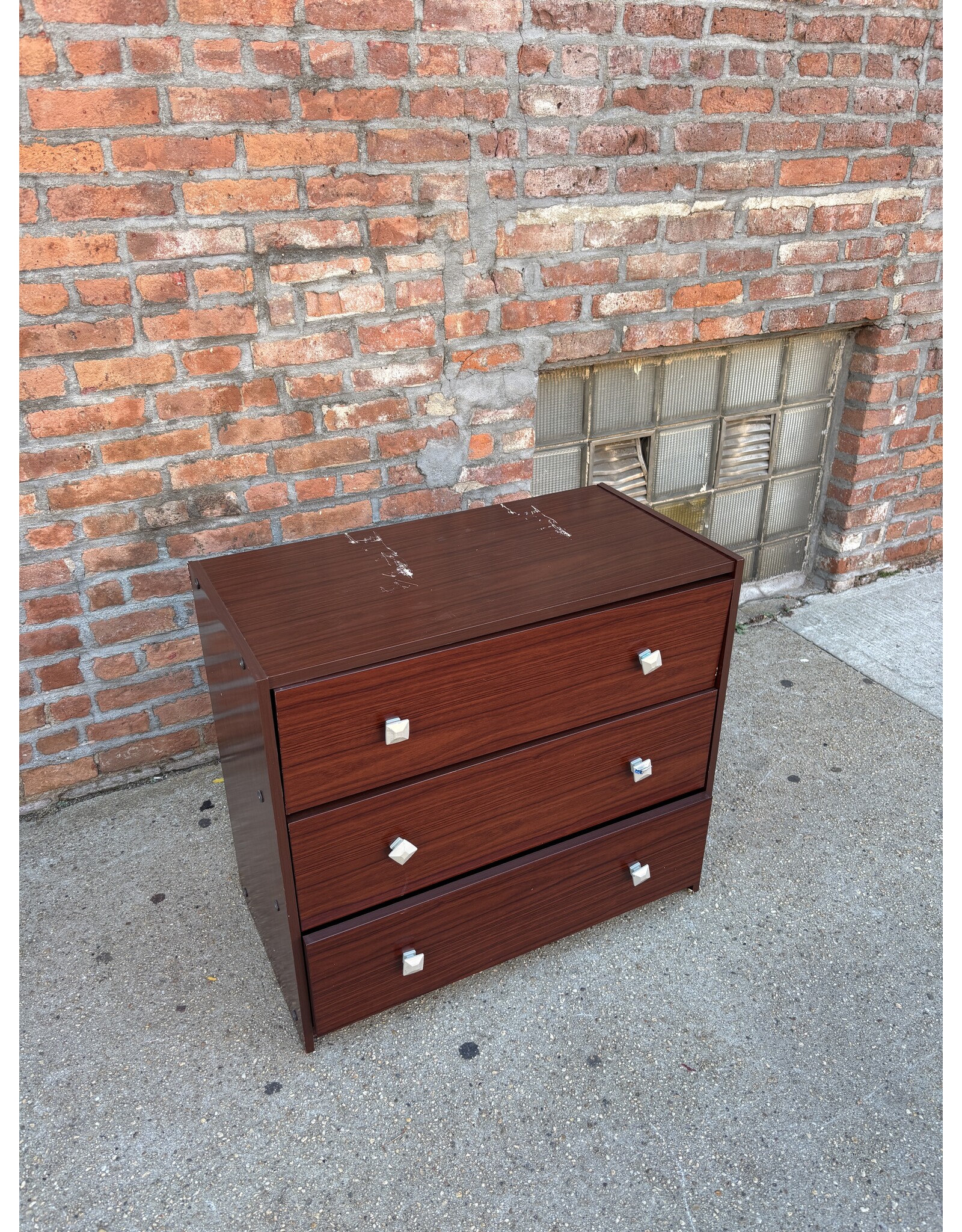 Donco 4 Drawer Wood Dresser