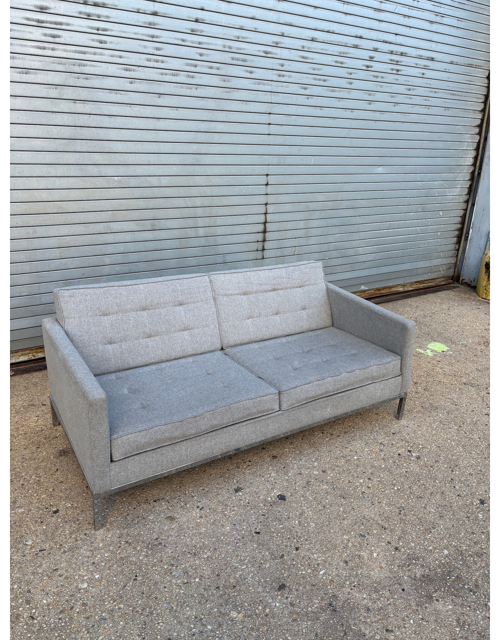 Florence Knoll Relaxed Sofa Two Seater