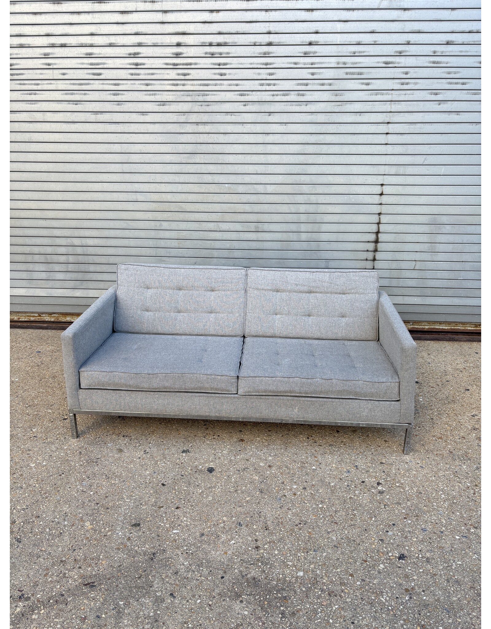 Florence Knoll Relaxed Sofa Two Seater