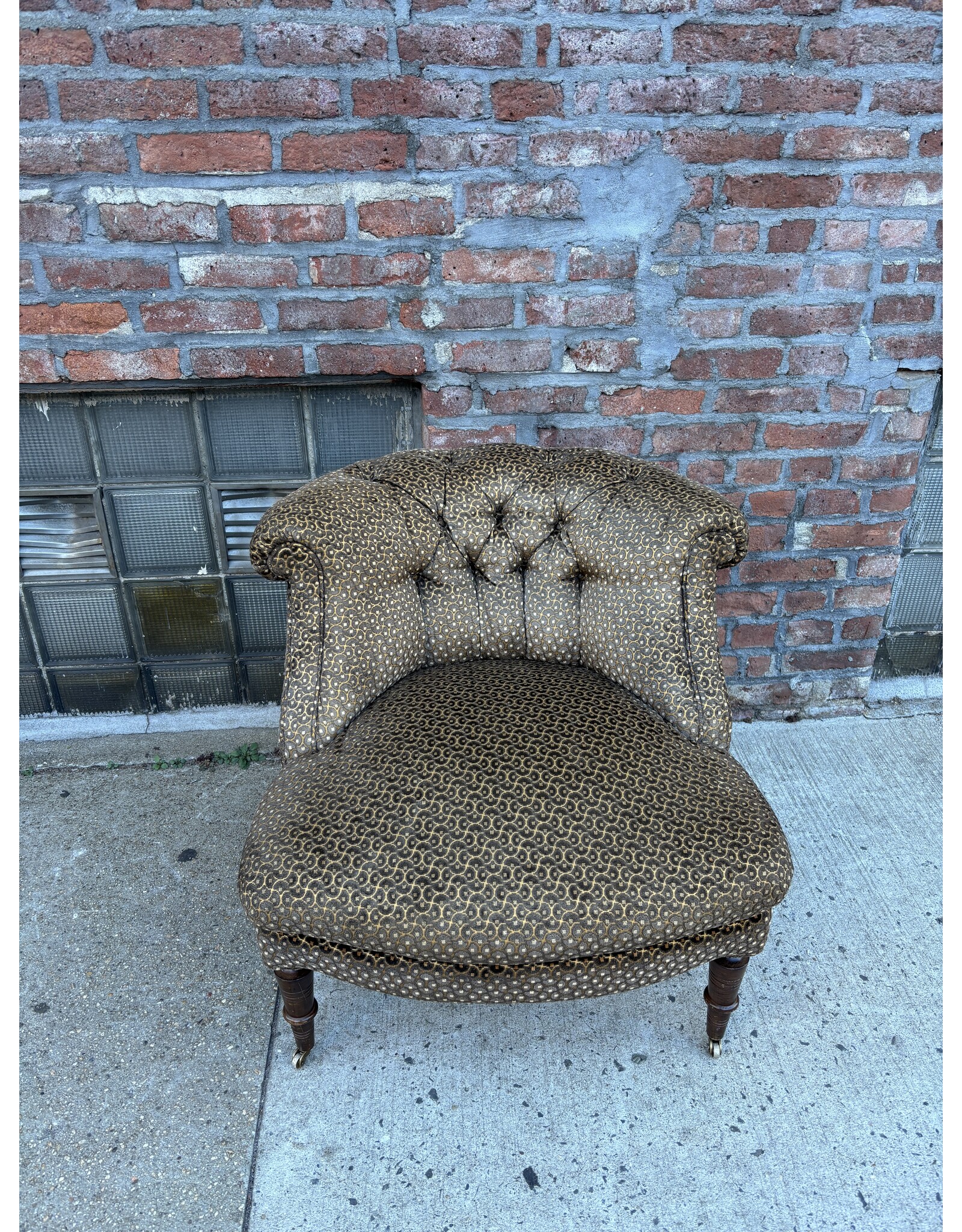 Lexington Upholstery Fabric Tufted Accent Chair