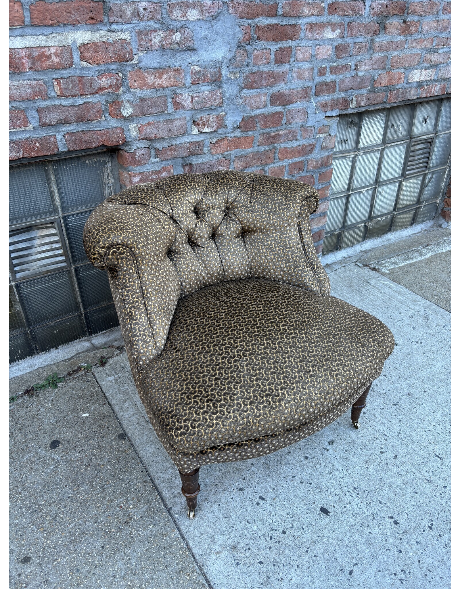 Lexington Upholstery Fabric Tufted Accent Chair