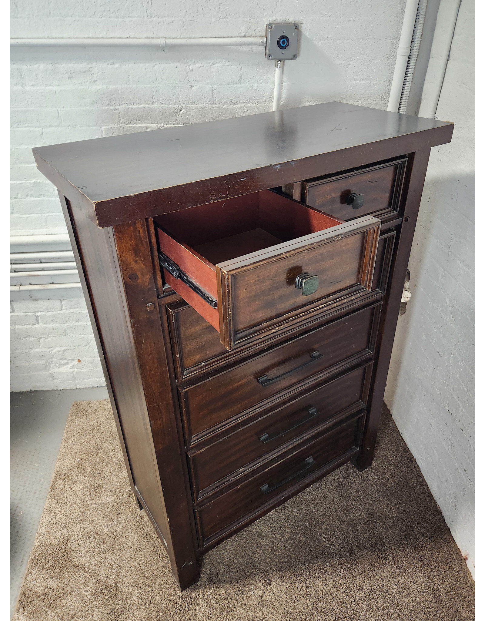 Green River Furniture 6-Drawer Dresser