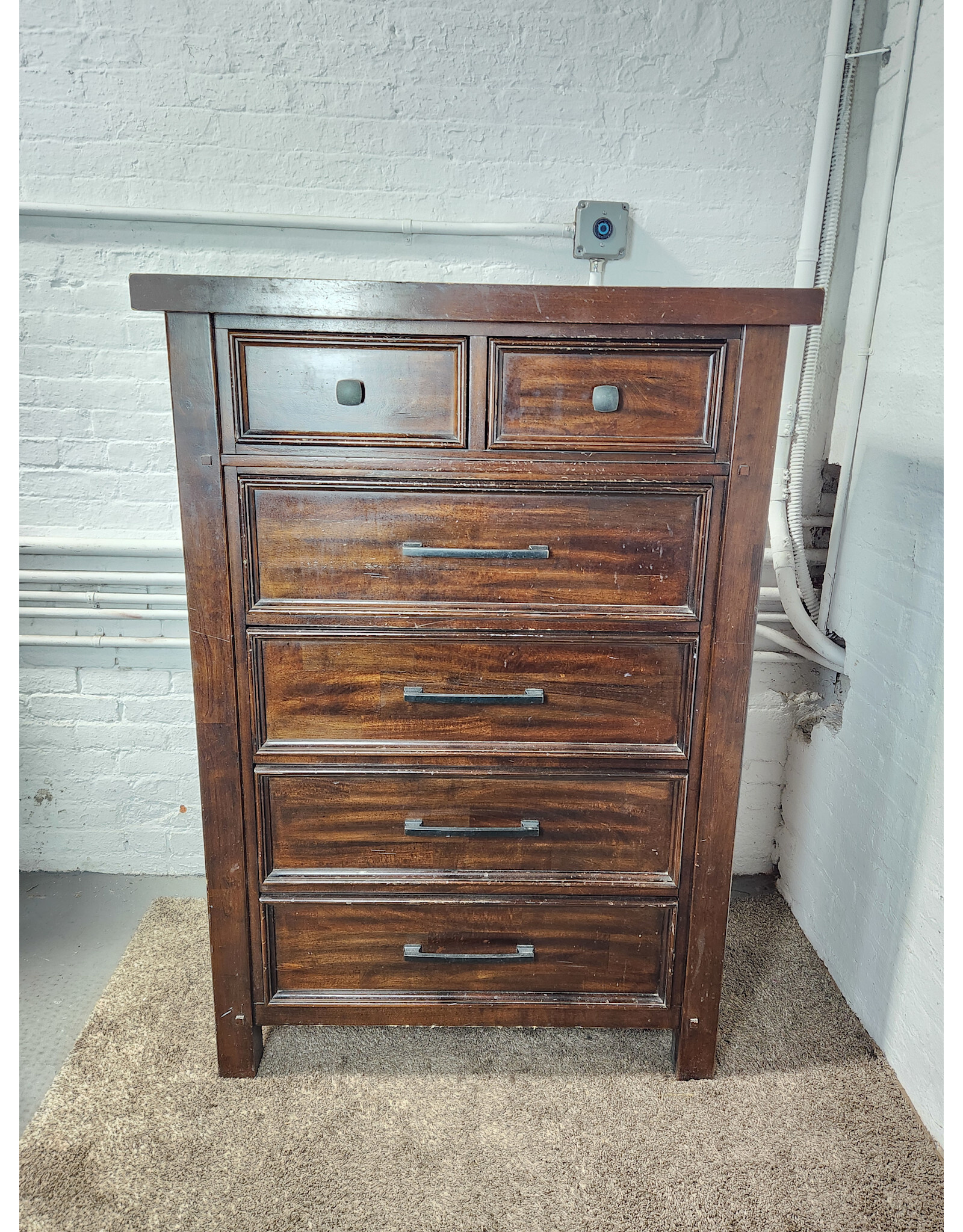 Green River Furniture 6-Drawer Dresser