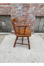 Ethan Allen Heirloom Nutmeg Maple Lowback Windsor Chair Ethan Allen Heirloom Nutmeg Maple Lowback Windsor Chair