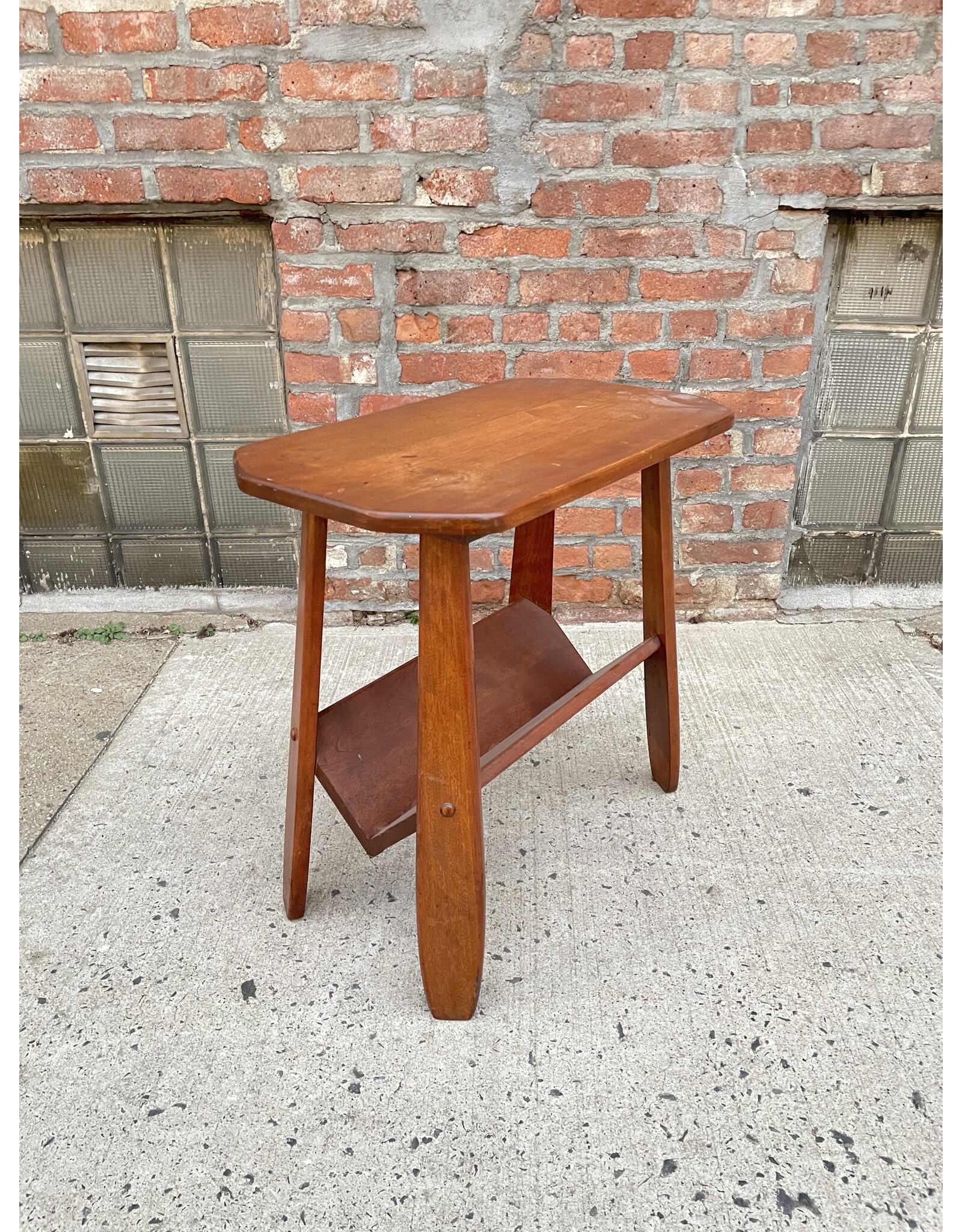 Mid-Century Modern Wooden End Table with A Magazine Rack