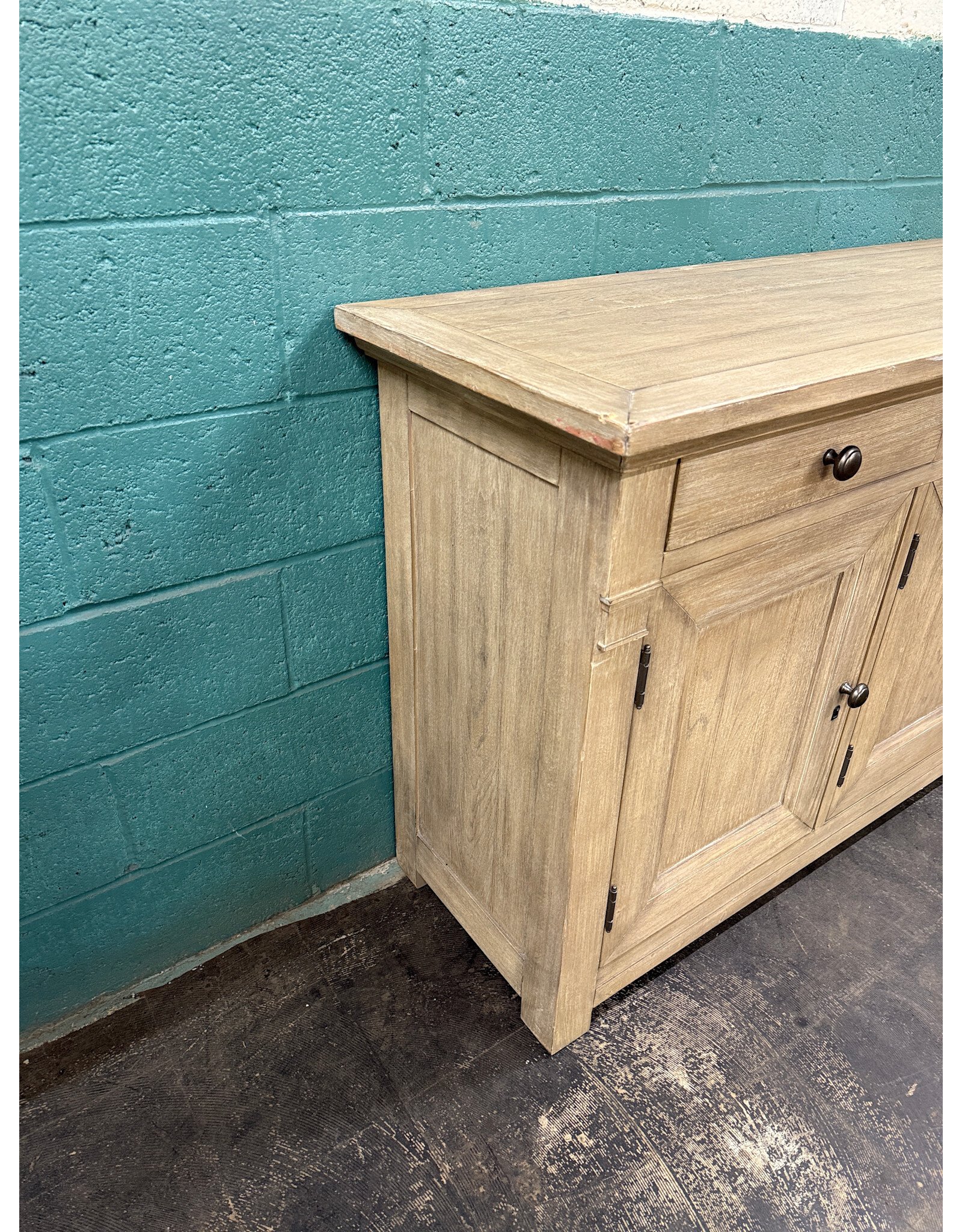 Modern Grey 3-Drawer Buffet