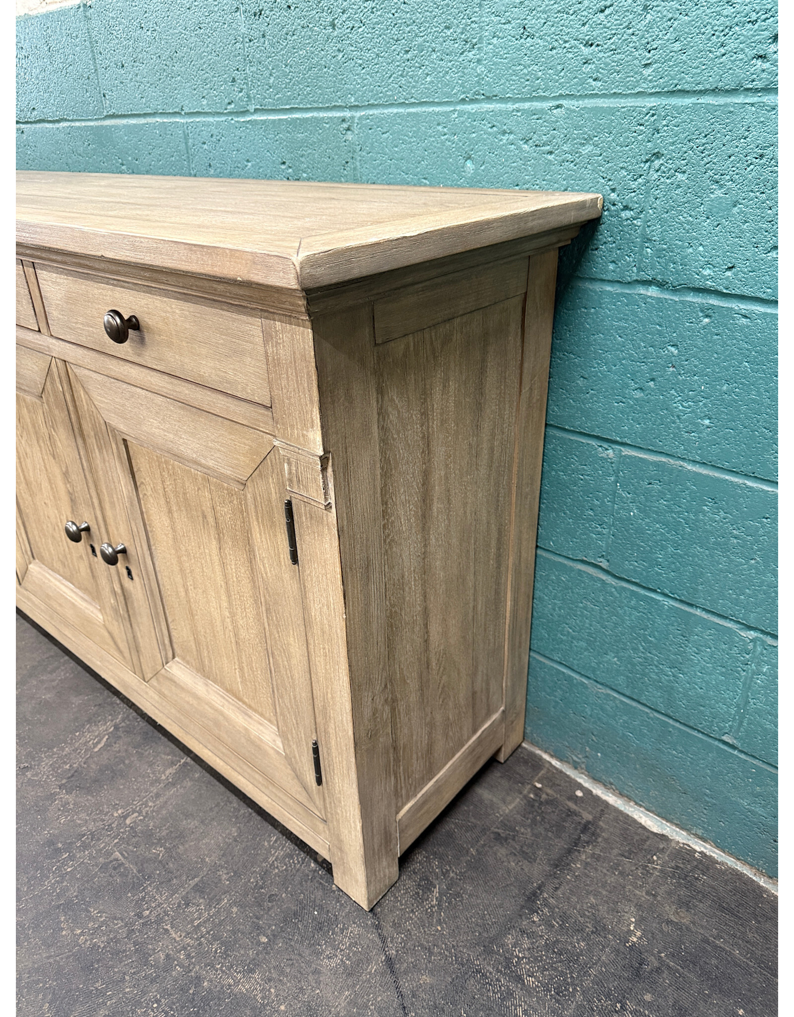 Modern Grey 3-Drawer Buffet