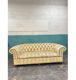English Tufted Leather Chesterfield Sofa