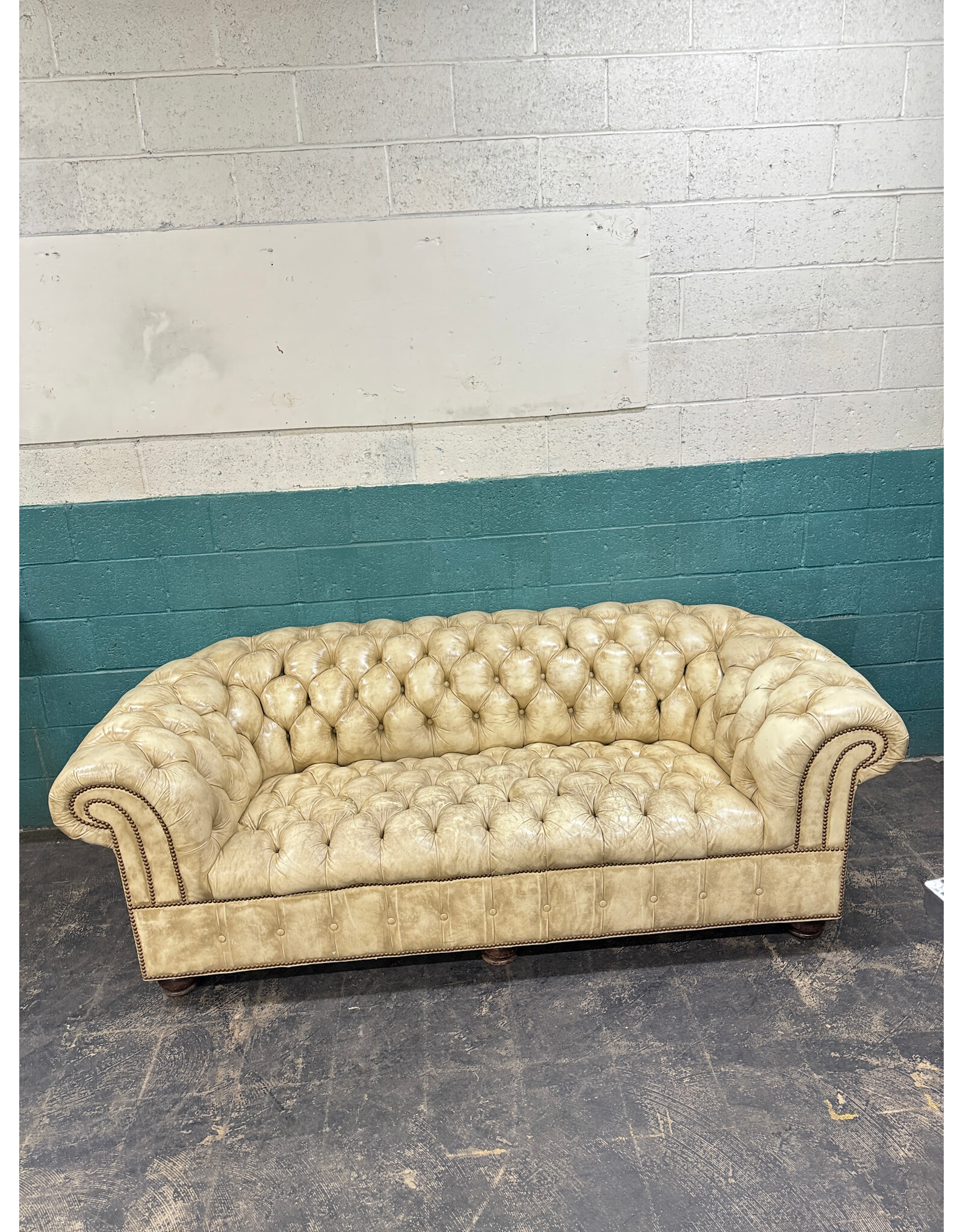 English Tufted Leather Chesterfield Sofa