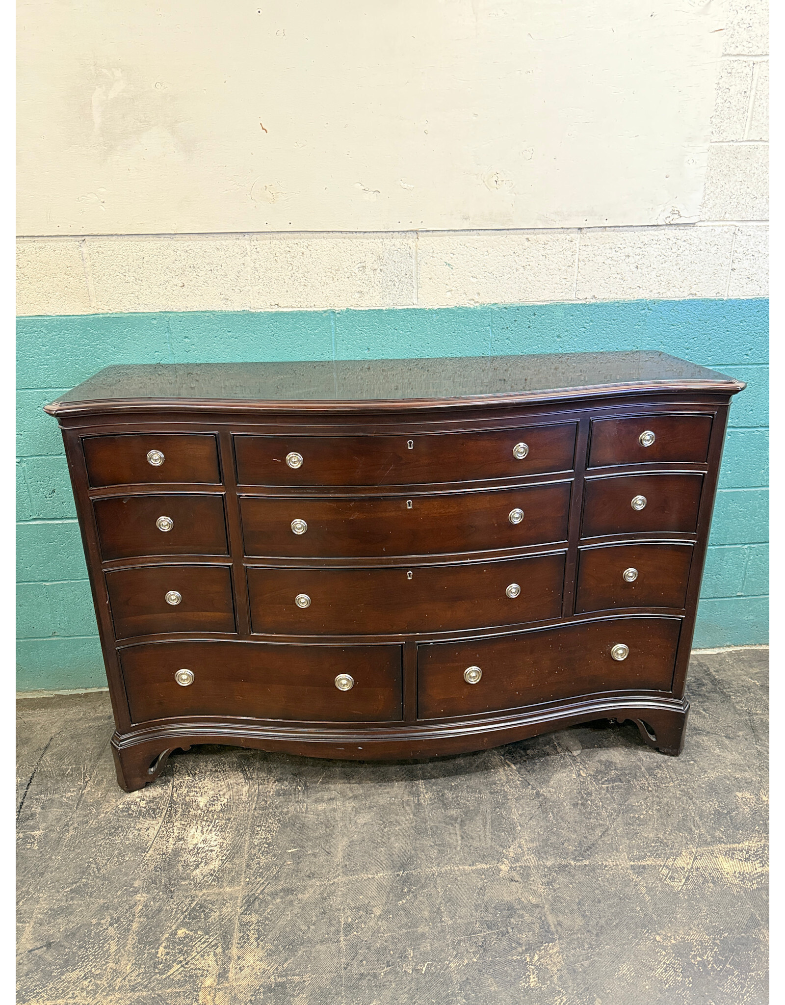 Steve Tyrell Collection 11-Drawer Chest Dresser