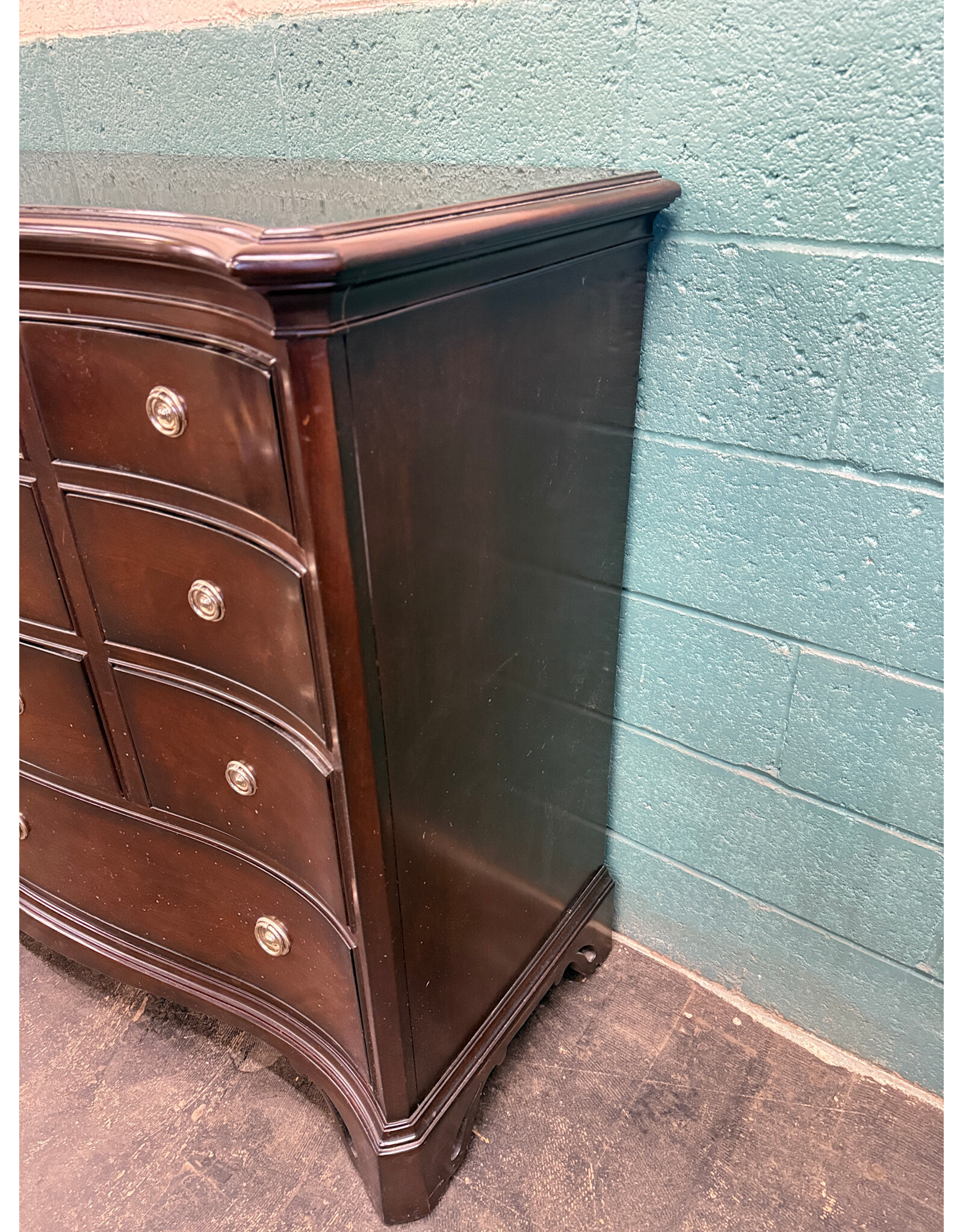 Steve Tyrell Collection 11-Drawer Chest Dresser