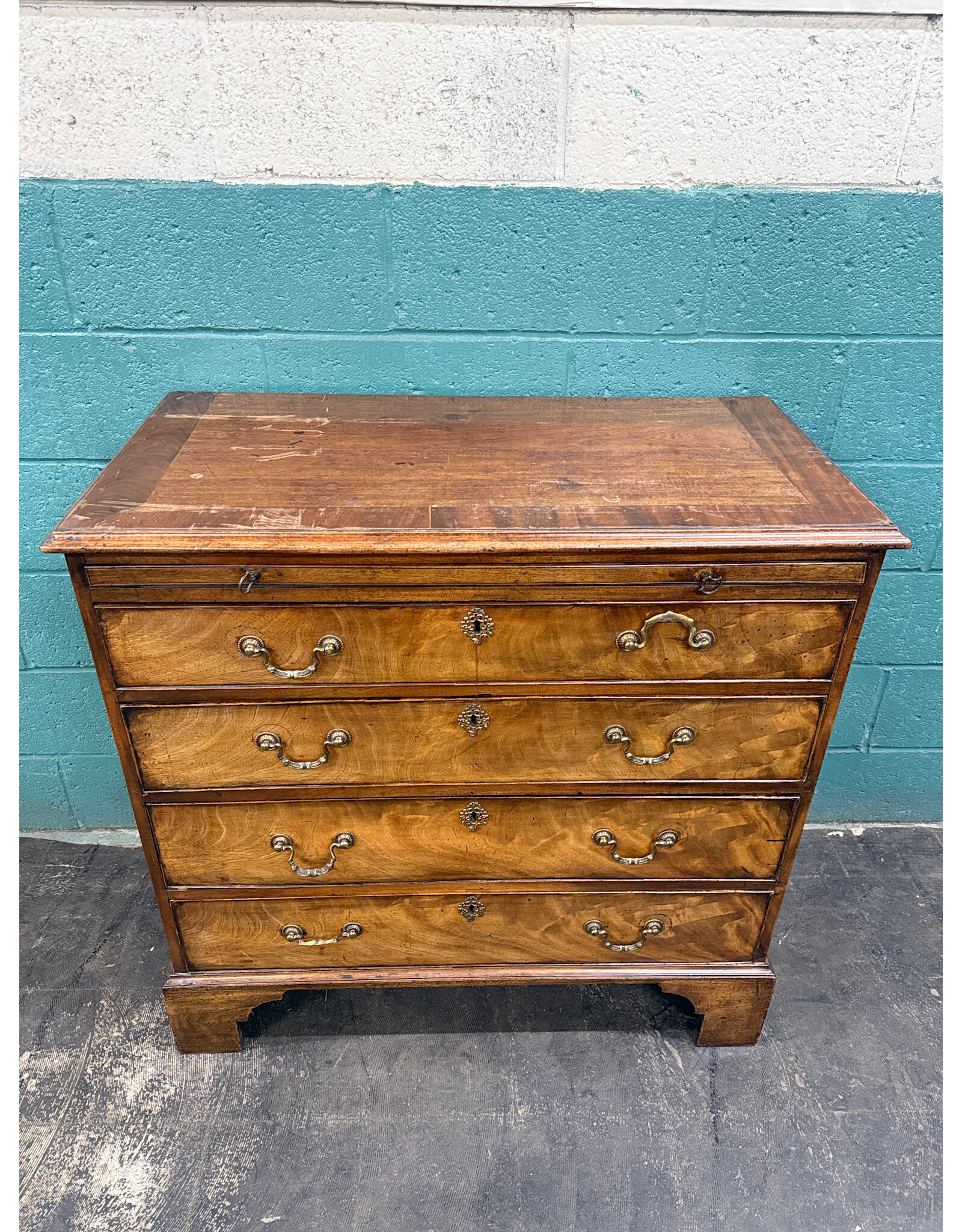 Antique English Style 4-Drawer Chest with Brushing Slide