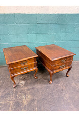 Mersman Queen Anne Style Cherry 1-Drawer End Table