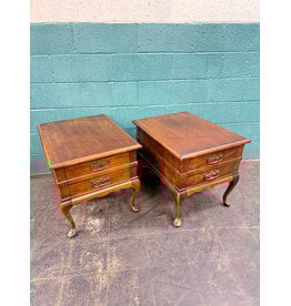 Mersman Queen Anne Style Cherry 1-Drawer End Table