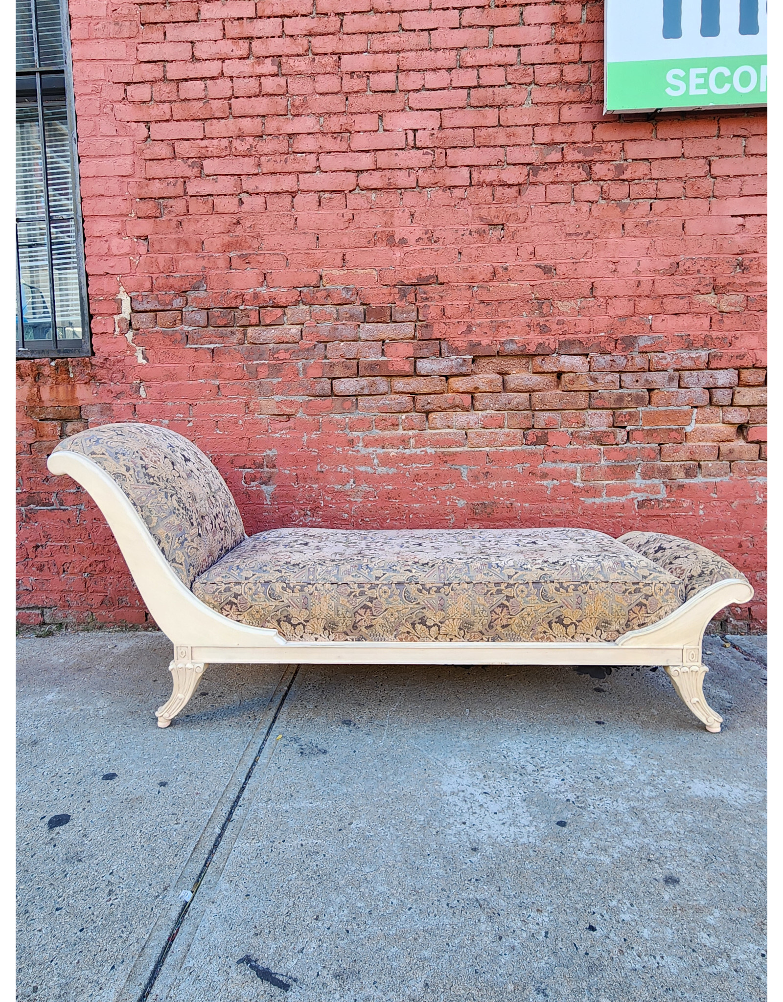 Vintage Tapestry Design Upholstered Chaise Lounge