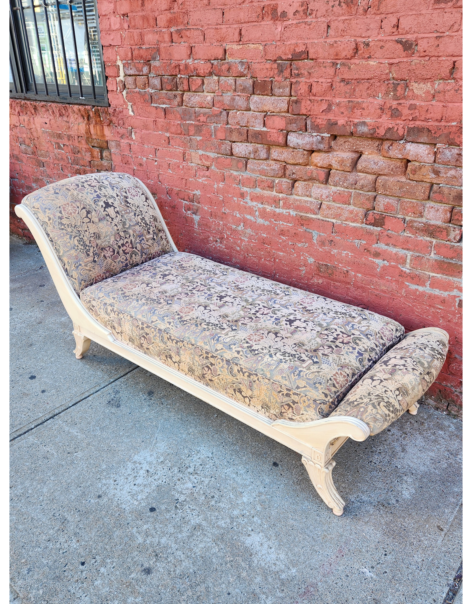 Vintage Tapestry Design Upholstered Chaise Lounge