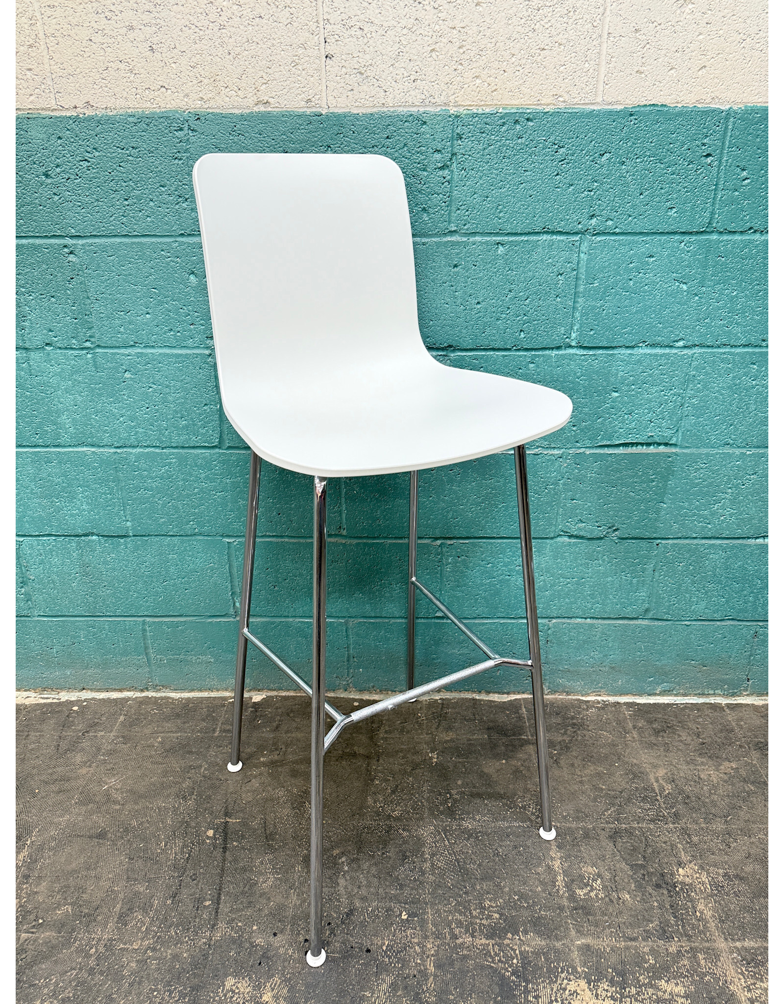 Vitra Hal Re High Stool in White
