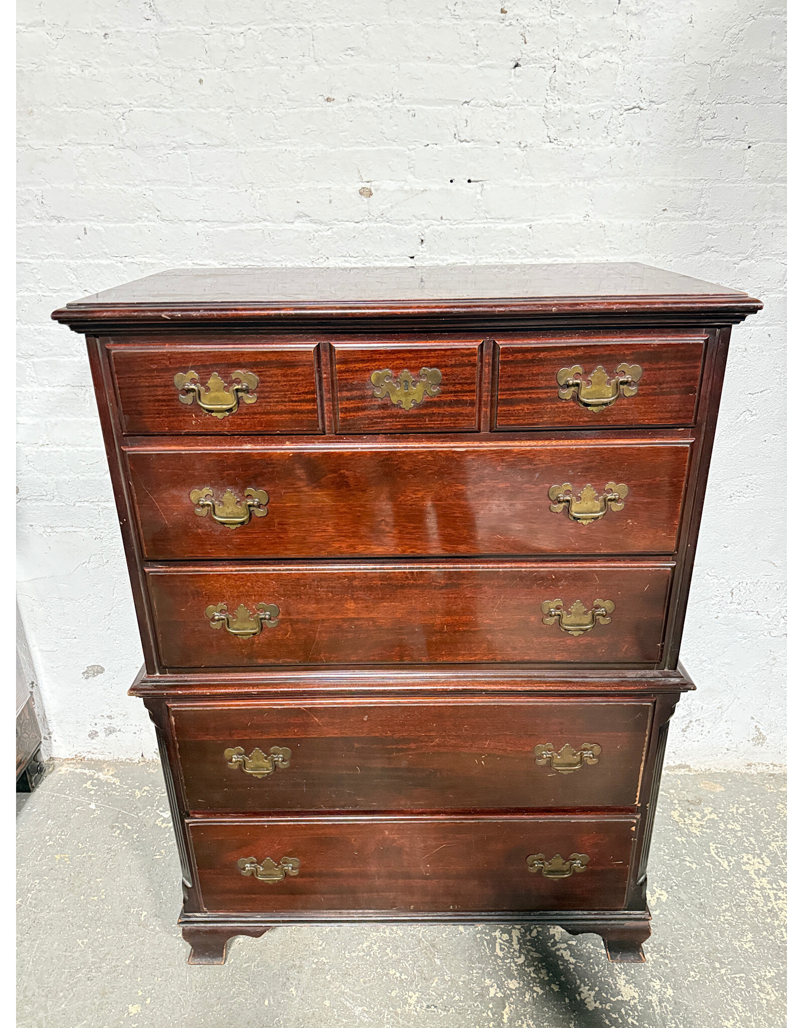 Chippendale Style 5-Drawer Wood Chest of Drawers