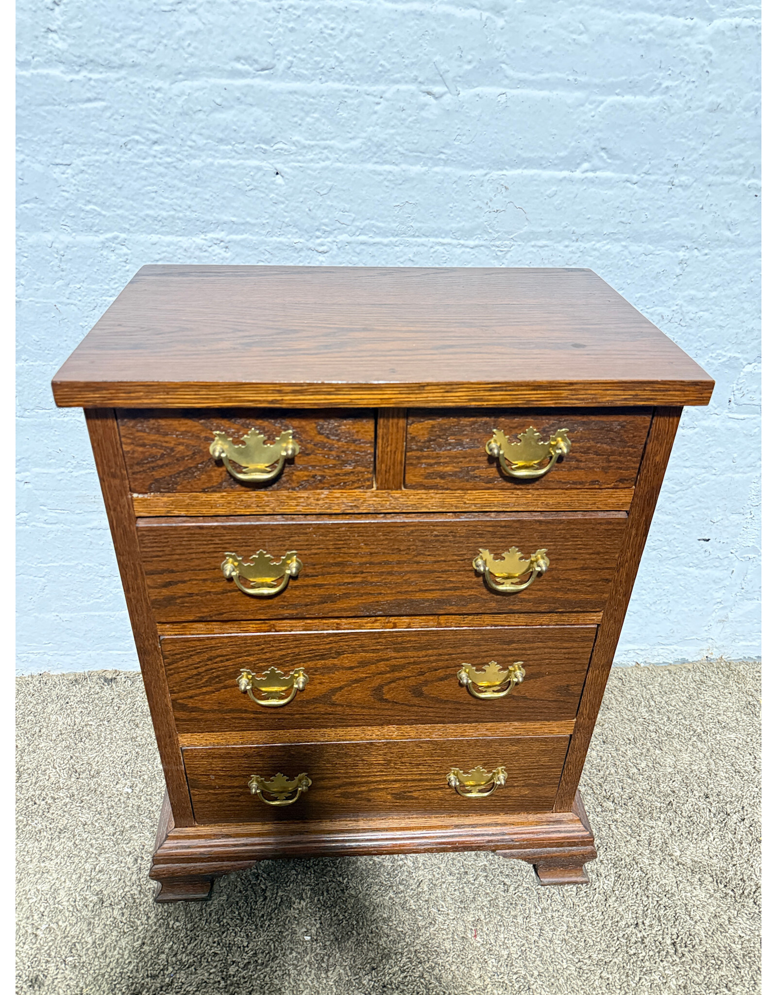 Vintage Chippendale Style Wooden 5-drawer Mini Dresser