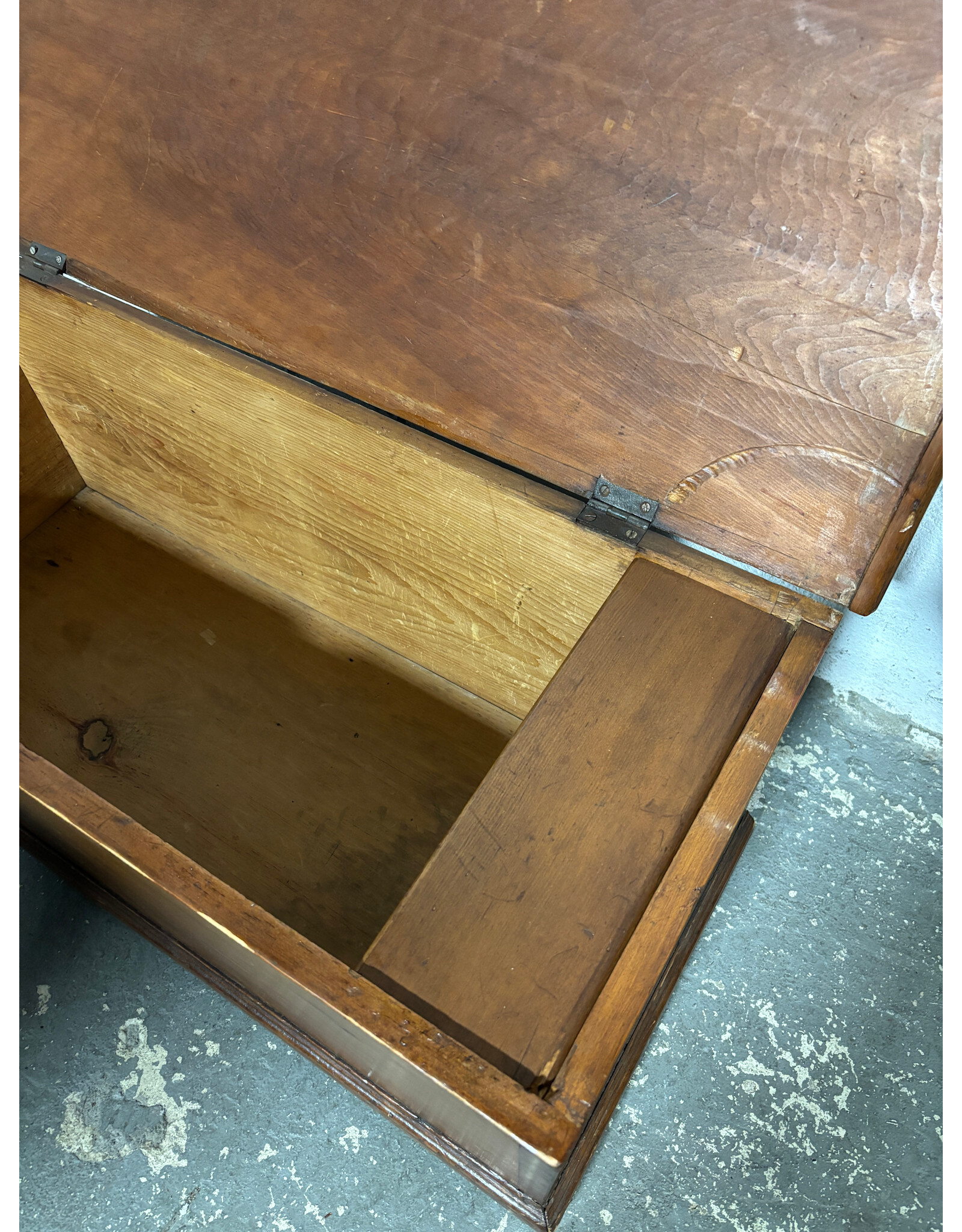 Pine Wood Cedar Trunk